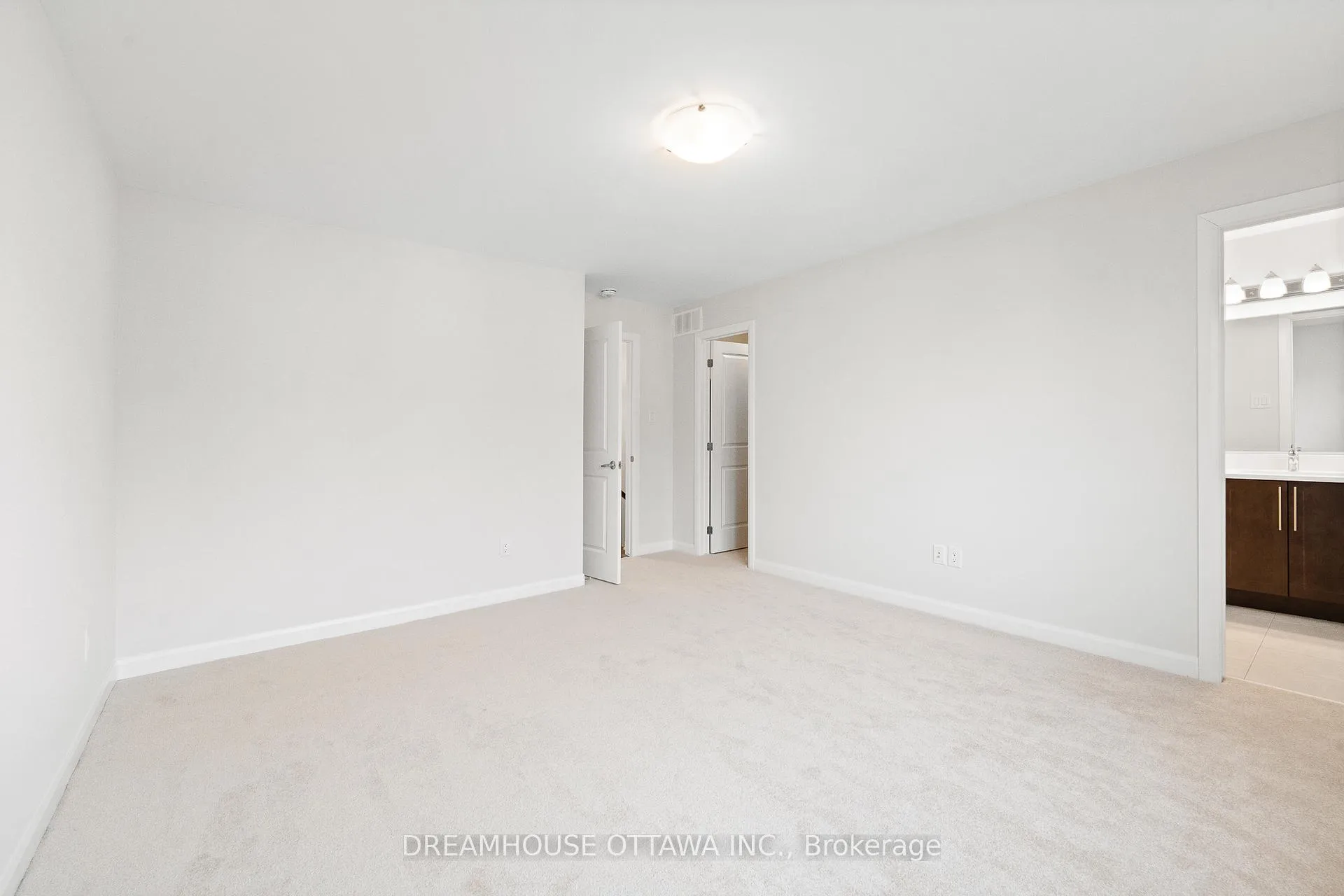 Photo 17 of 563 Aglish Mews, Ottawa, Barrhaven - Half Moon Bay — HOMEH