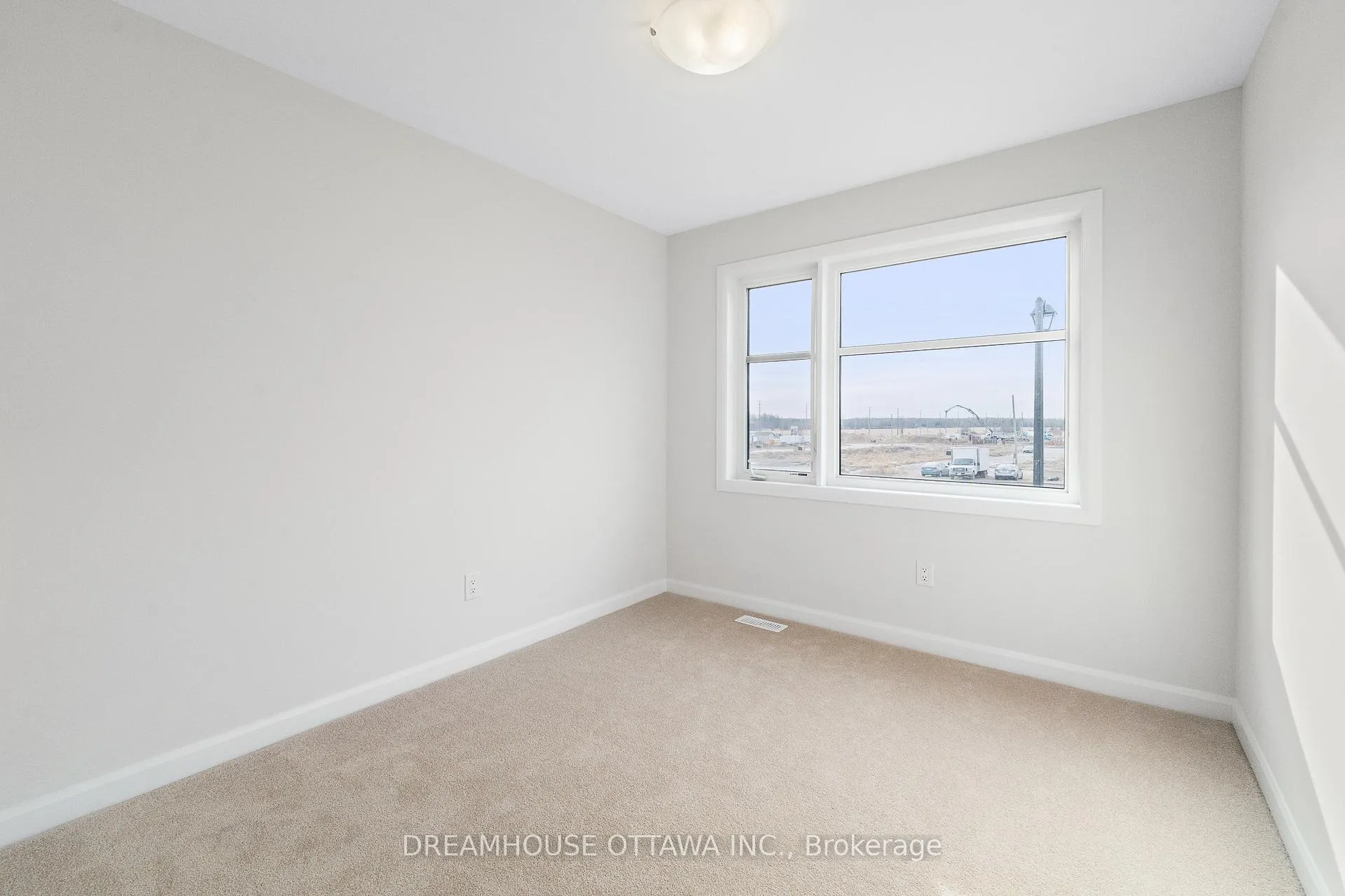 Photo 21 of 563 Aglish Mews, Ottawa, Barrhaven - Half Moon Bay — HOMEH
