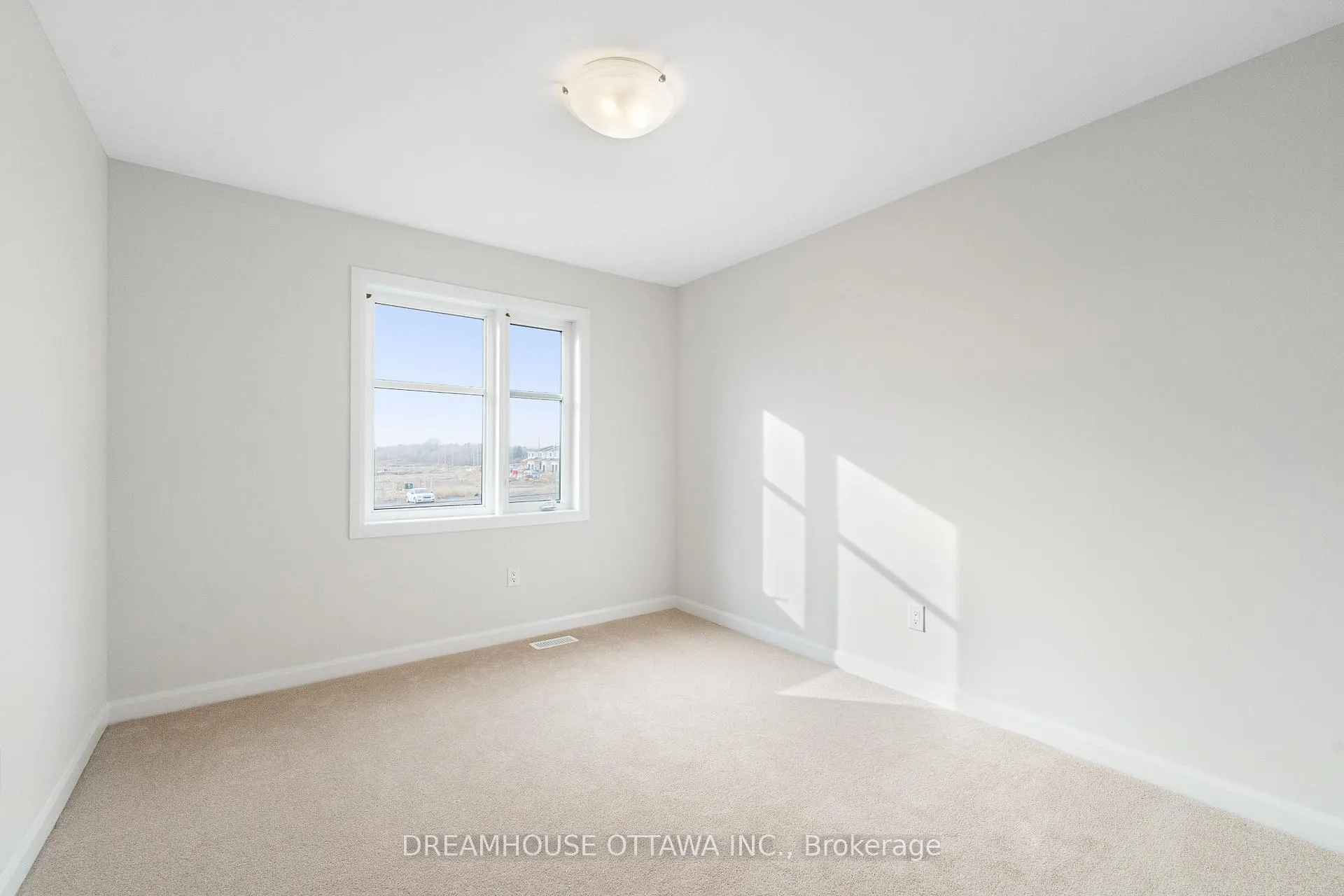 Photo 23 of 563 Aglish Mews, Ottawa, Barrhaven - Half Moon Bay — HOMEH
