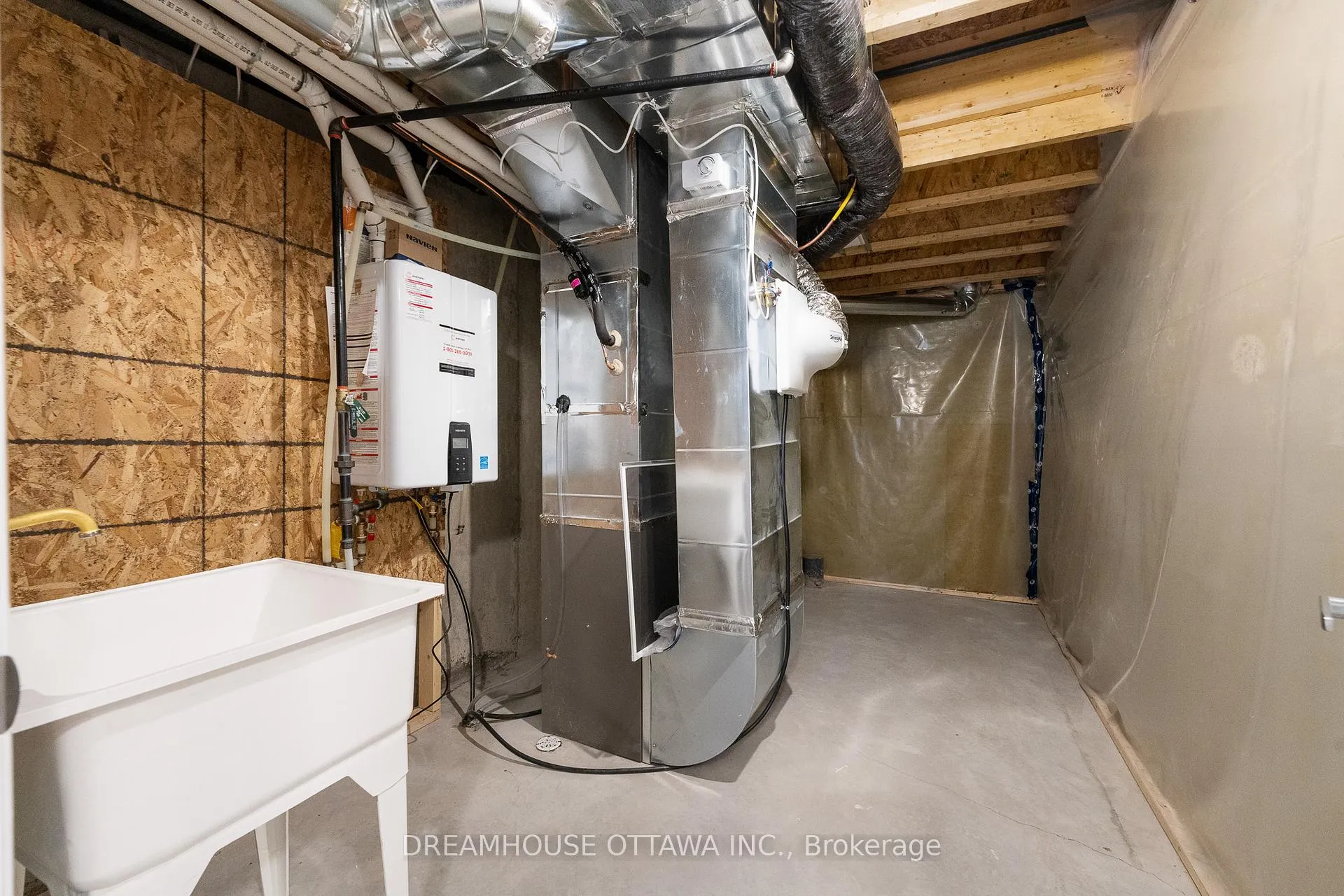 Photo 30 of 563 Aglish Mews, Ottawa, Barrhaven - Half Moon Bay — HOMEH