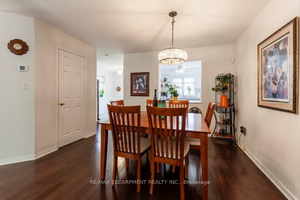 Photo 6 of Unit 1, 31 Moss Boulevard, Hamilton, Dundas — HOMEH