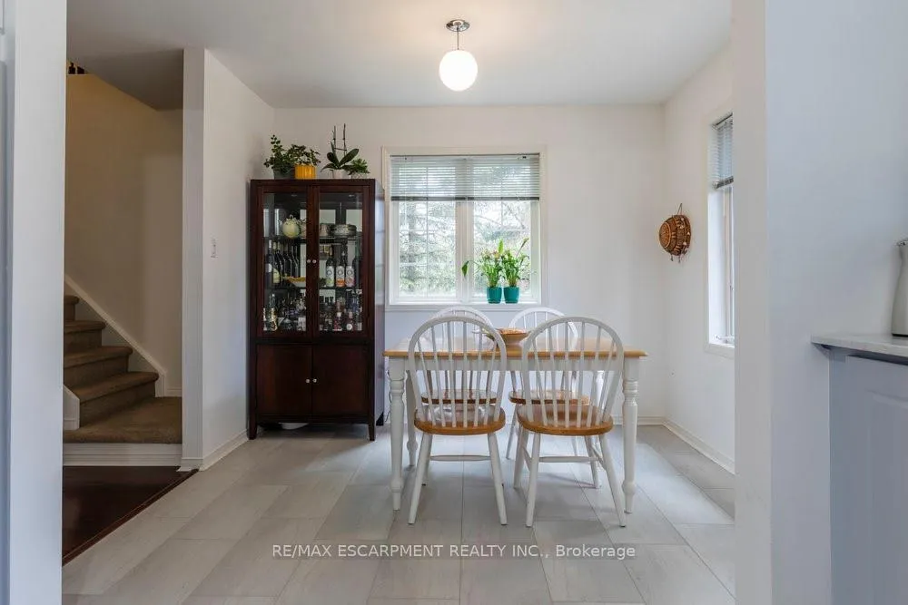 Photo 7 of Unit 1, 31 Moss Boulevard, Hamilton, Dundas — HOMEH
