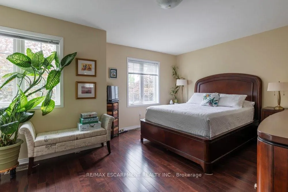 Photo 12 of Unit 1, 31 Moss Boulevard, Hamilton, Dundas — HOMEH