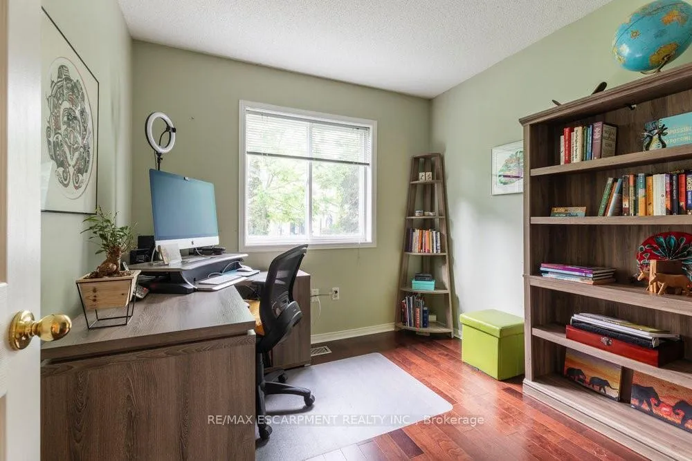 Photo 15 of Unit 1, 31 Moss Boulevard, Hamilton, Dundas — HOMEH