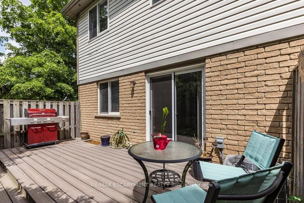 Photo 17 of Unit 1, 31 Moss Boulevard, Hamilton, Dundas — HOMEH