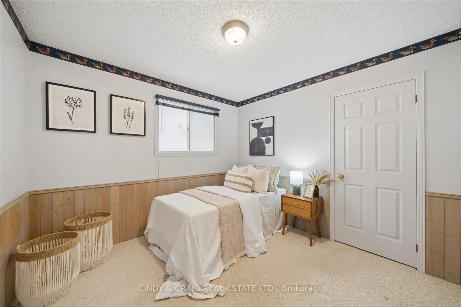 Photo 10 of 318 Sandringham Drive, Clarington, Courtice — HOMEH
