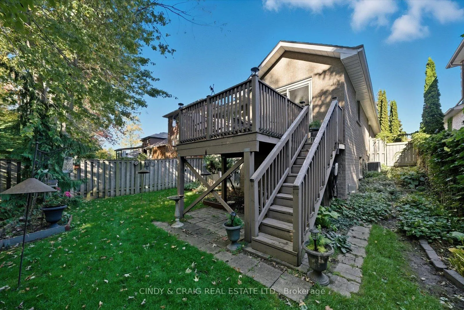 Photo 13 of 318 Sandringham Drive, Clarington, Courtice — HOMEH