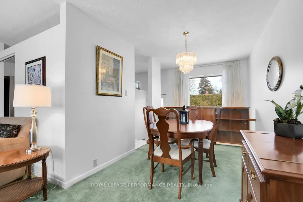 Photo 11 of 9 Kilmory Crescent, Ottawa, Borden Farm/Stewart Farm/Carleton Heights/Parkwood Hills — HOMEH