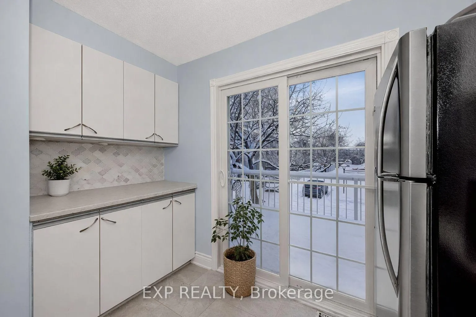 Photo 8 of 48 Castlegreen Private, Ottawa, Hunt Club Park/Greenboro — HOMEH