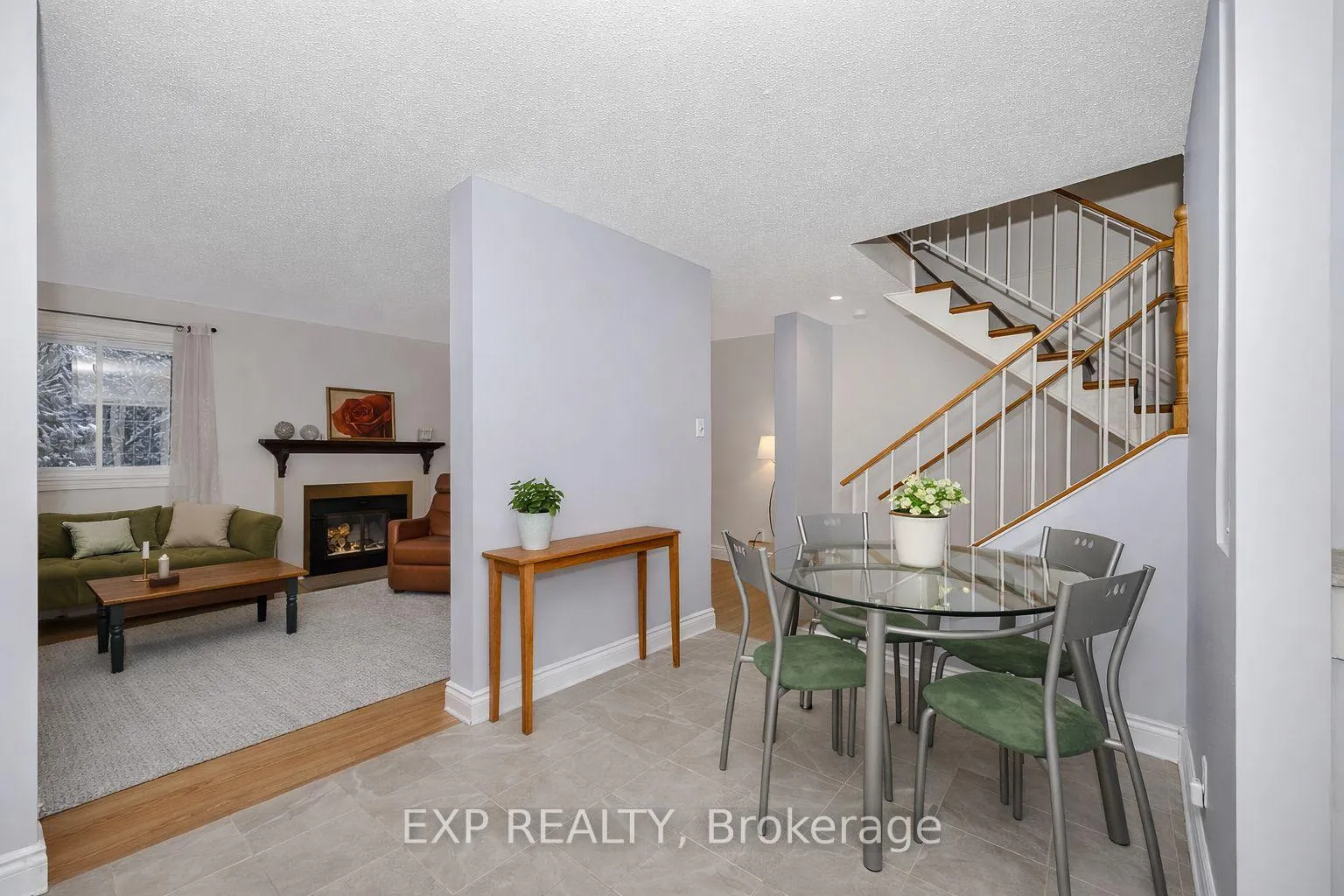 Photo 11 of 48 Castlegreen Private, Ottawa, Hunt Club Park/Greenboro — HOMEH
