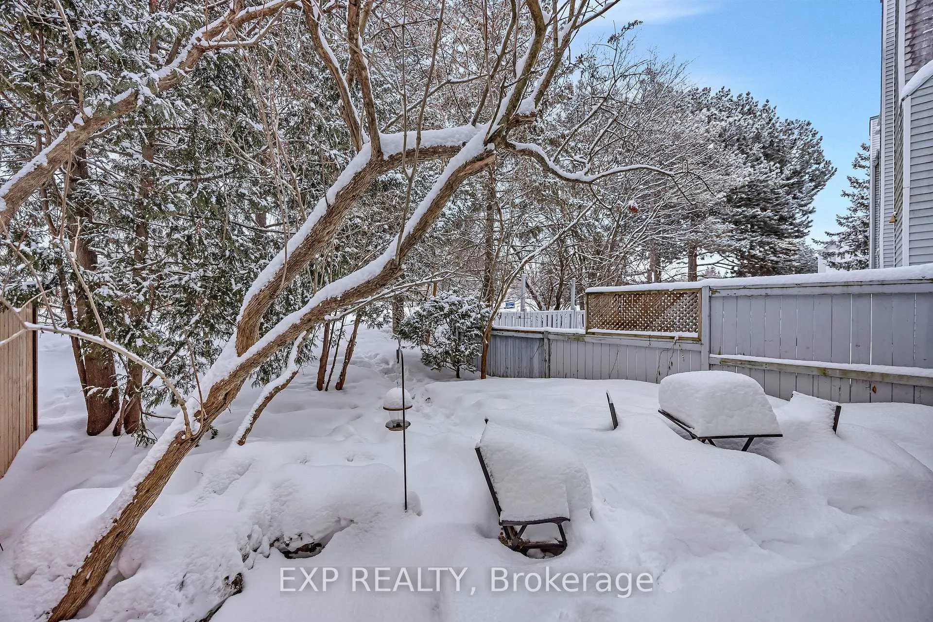 Photo 25 of 48 Castlegreen Private, Ottawa, Hunt Club Park/Greenboro — HOMEH
