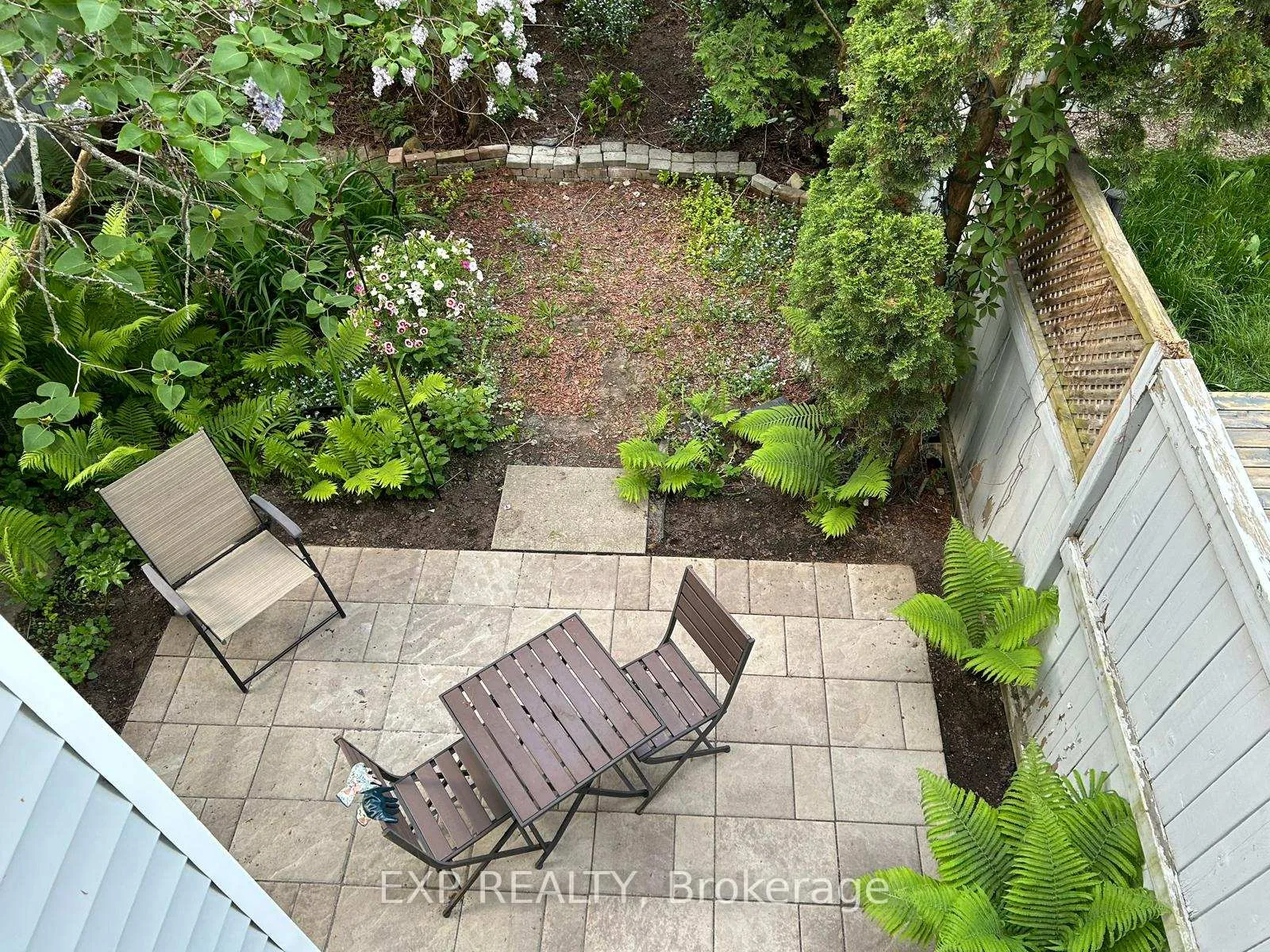Photo 26 of 48 Castlegreen Private, Ottawa, Hunt Club Park/Greenboro — HOMEH