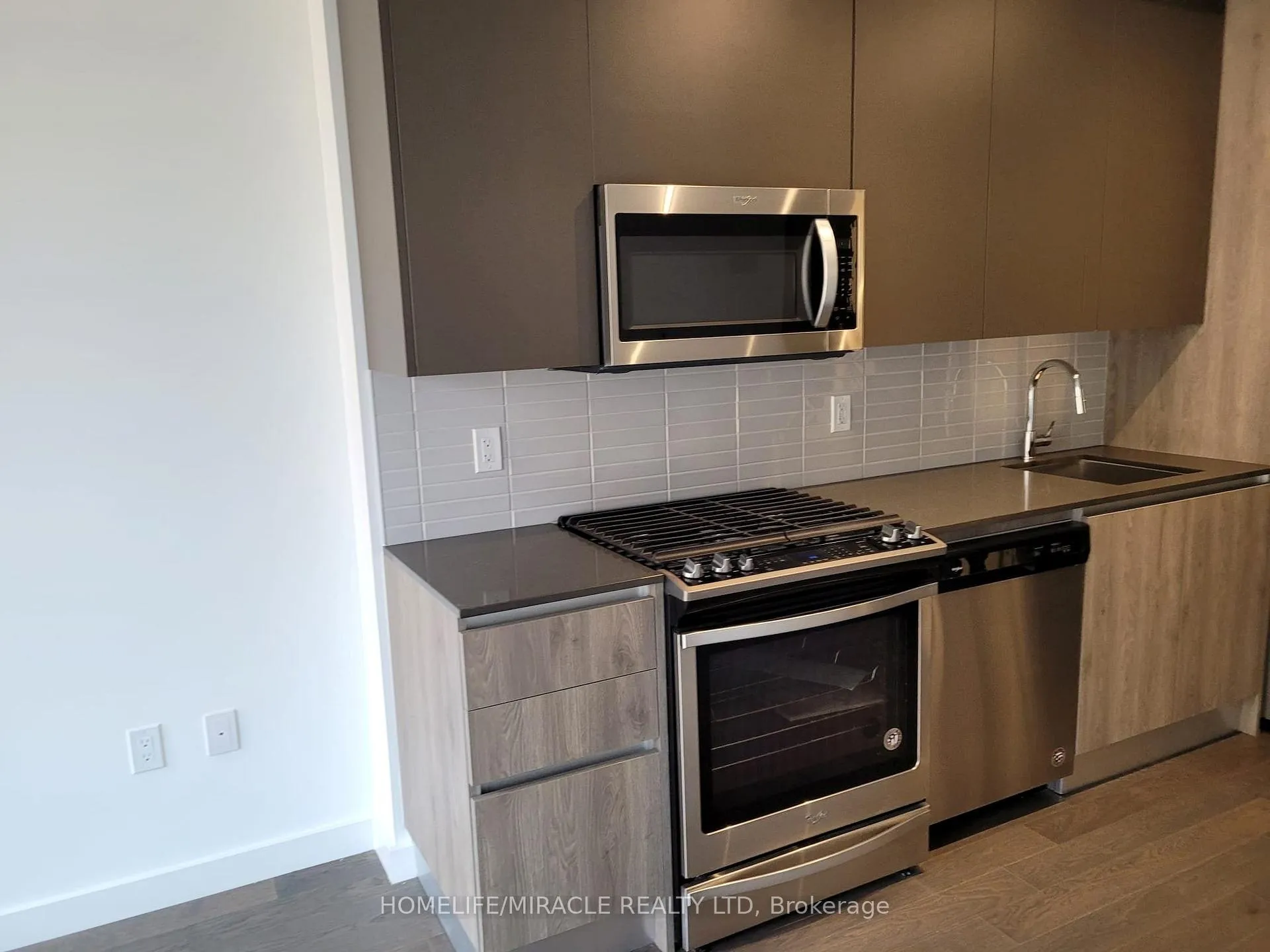 Photo 3 of Unit 801, 2A Church Street, Toronto, Waterfront Communities — HOMEH