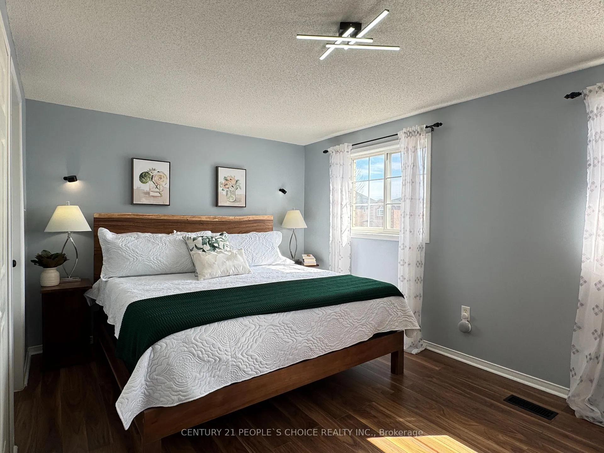 Photo 16 of 26 Booth Lane, Barrie, Painswick South — HOMEH
