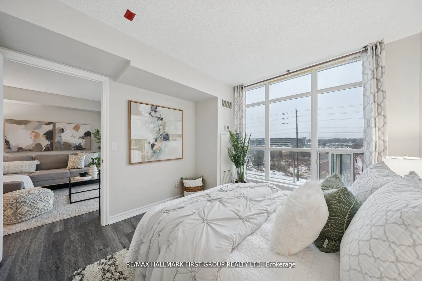Photo 15 of Unit 406, 1600 Charles Street, Whitby, Port Whitby — HOMEH