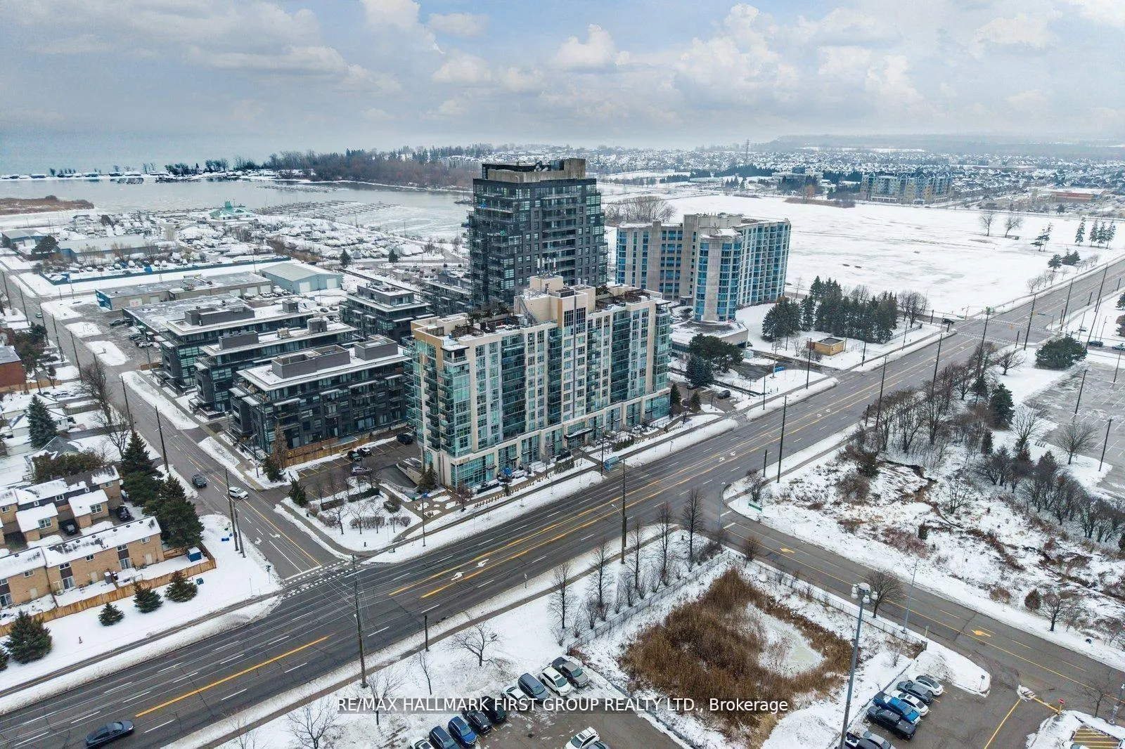 Photo 30 of Unit 406, 1600 Charles Street, Whitby, Port Whitby — HOMEH