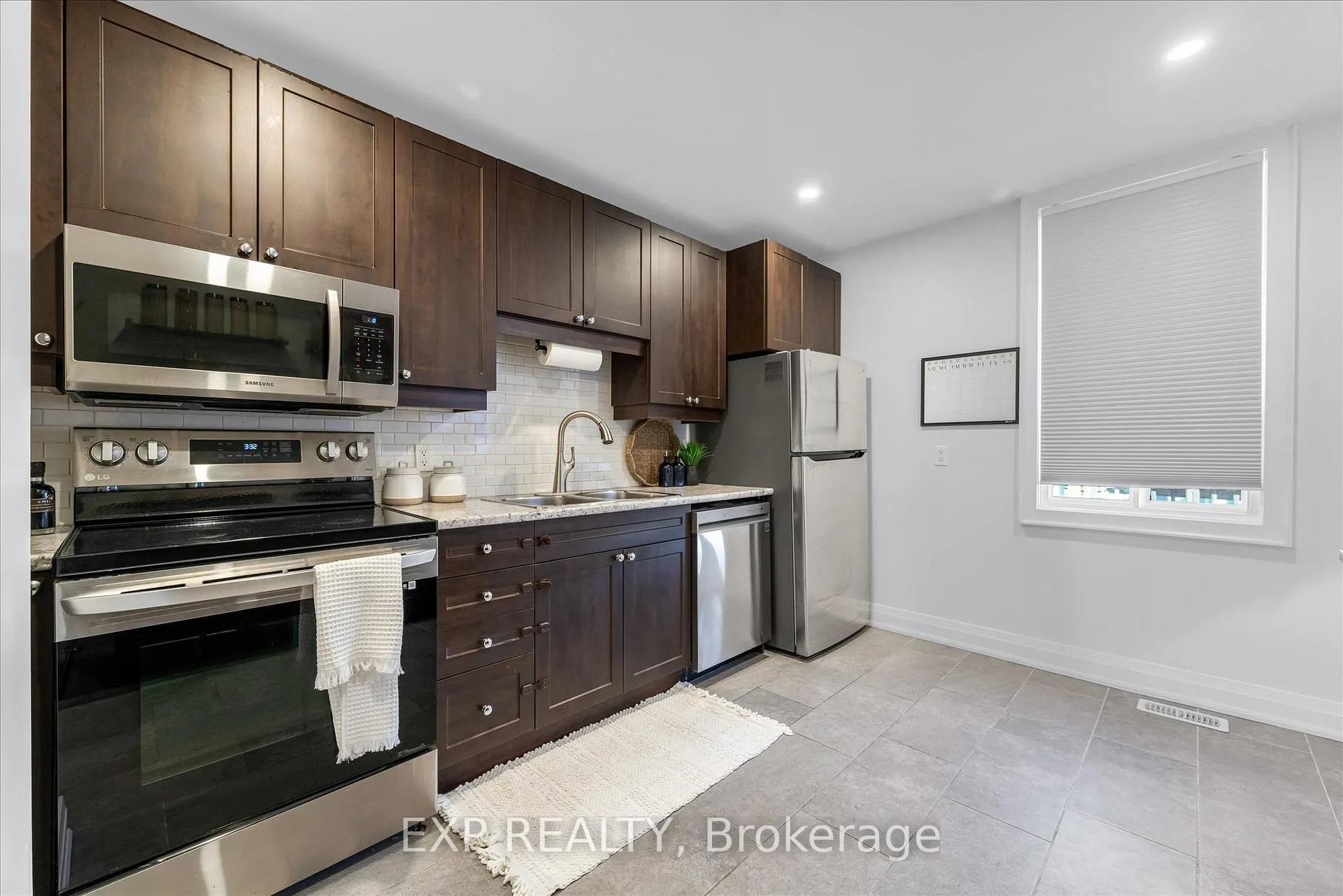 Photo 12 of 21 East 21st Street, Hamilton, Eastmount — HOMEH