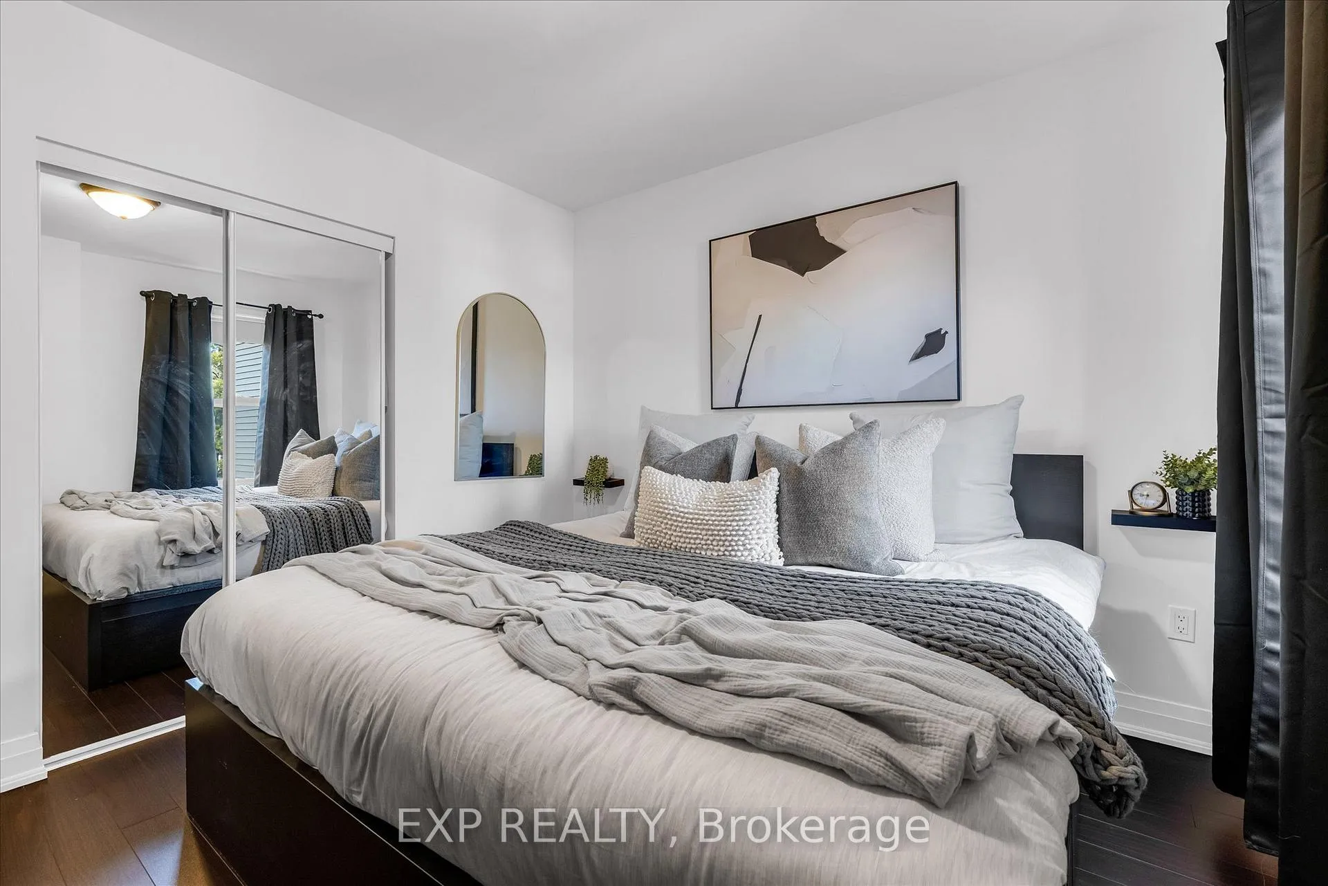 Photo 20 of 21 East 21st Street, Hamilton, Eastmount — HOMEH