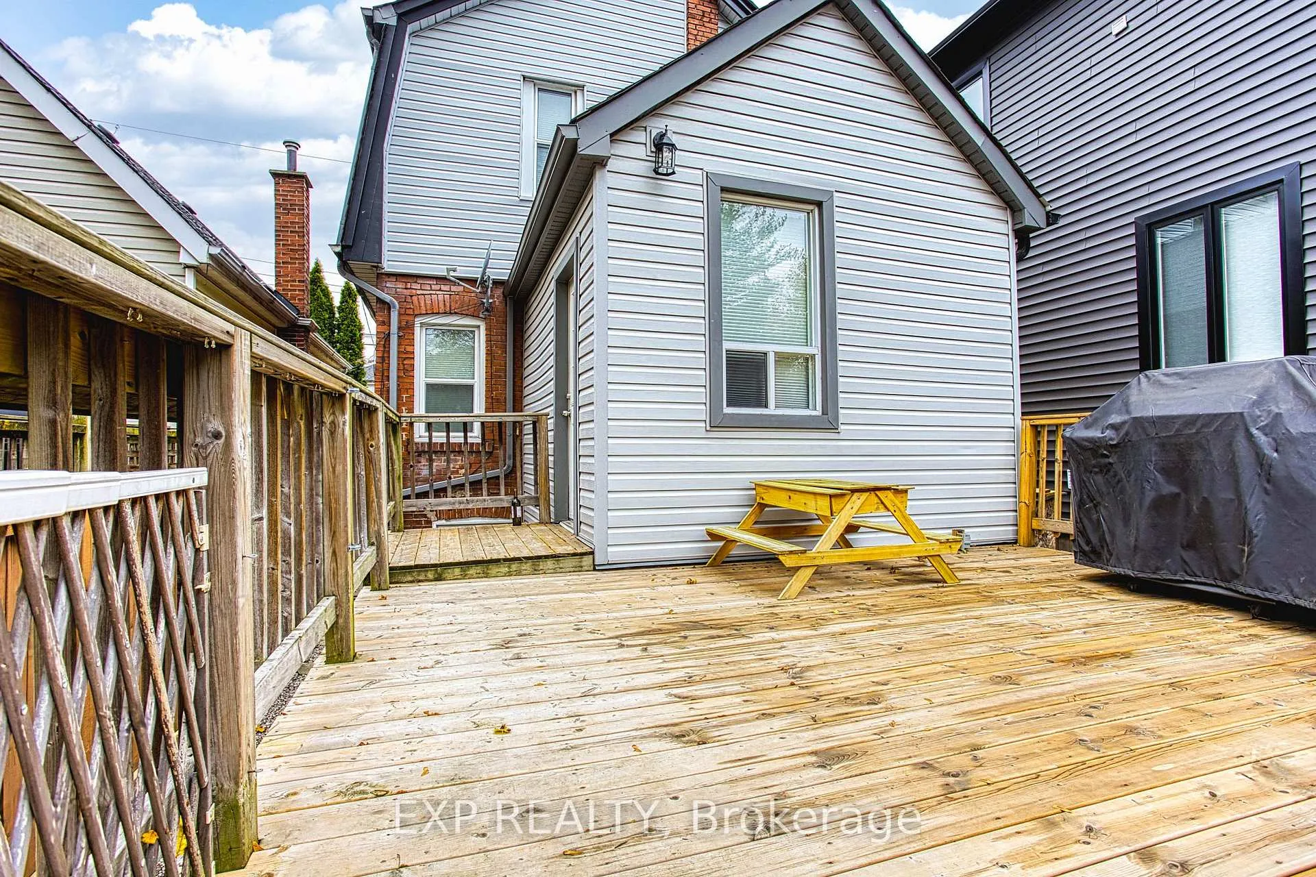 Photo 31 of 21 East 21st Street, Hamilton, Eastmount — HOMEH