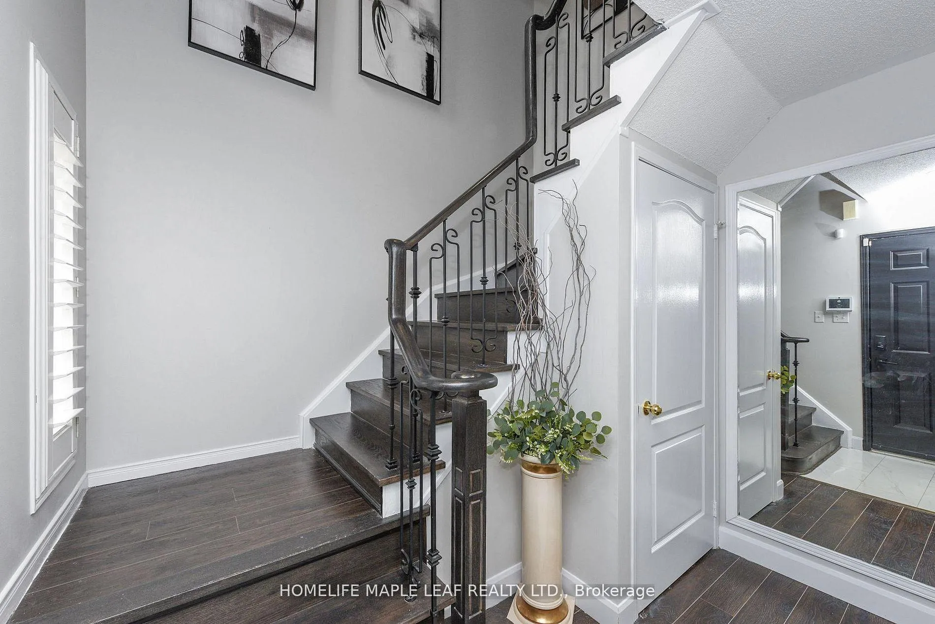 Photo 7 of 250 Brisdale Drive, Brampton, Fletcher's Meadow — HOMEH