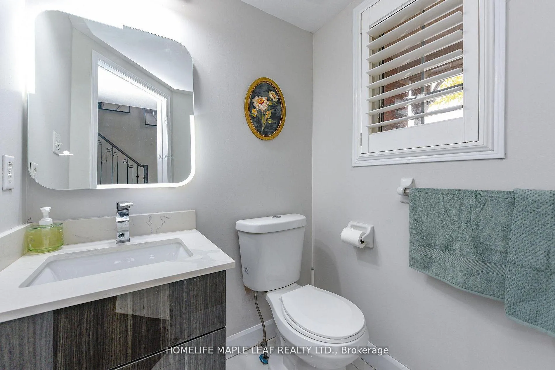 Photo 16 of 250 Brisdale Drive, Brampton, Fletcher's Meadow — HOMEH