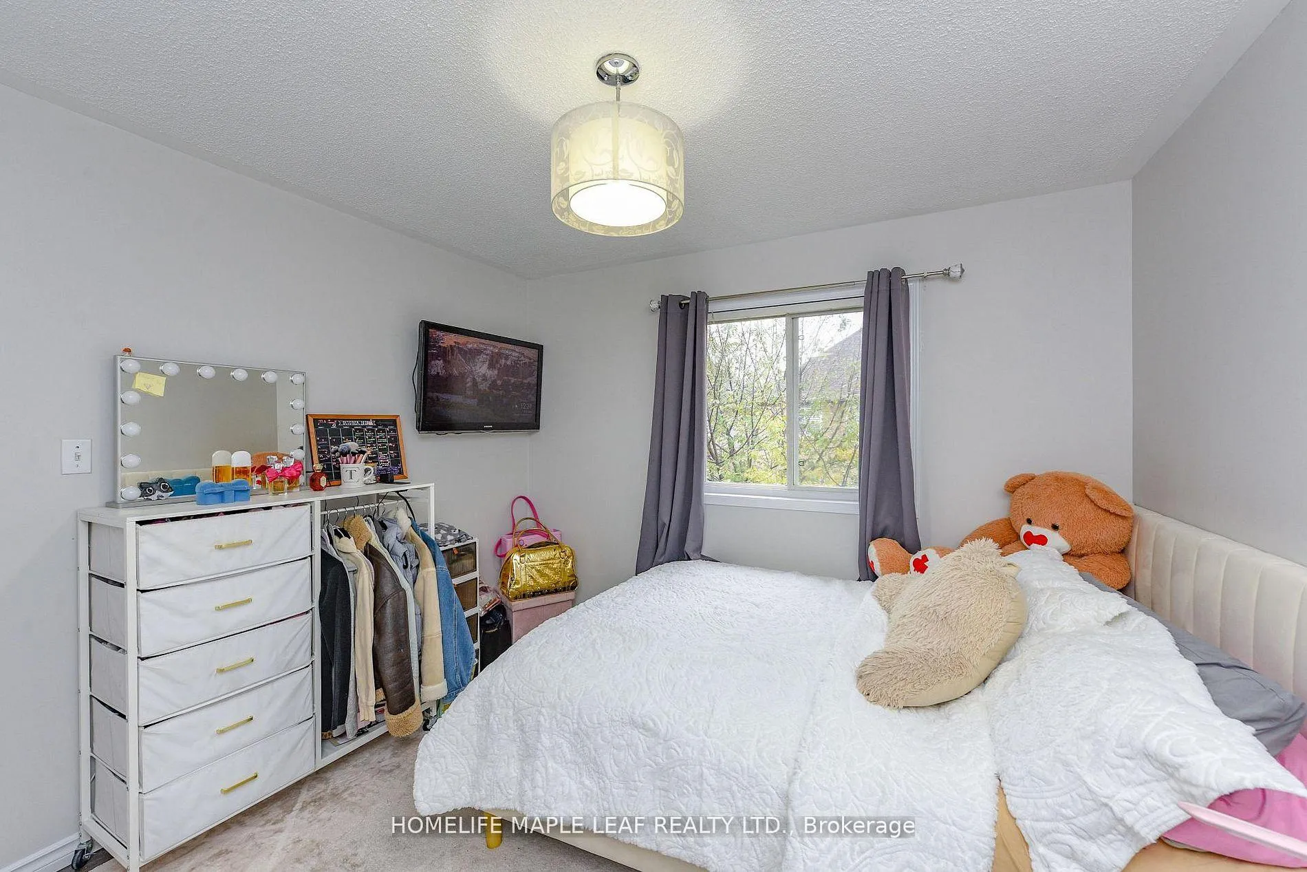 Photo 20 of 250 Brisdale Drive, Brampton, Fletcher's Meadow — HOMEH