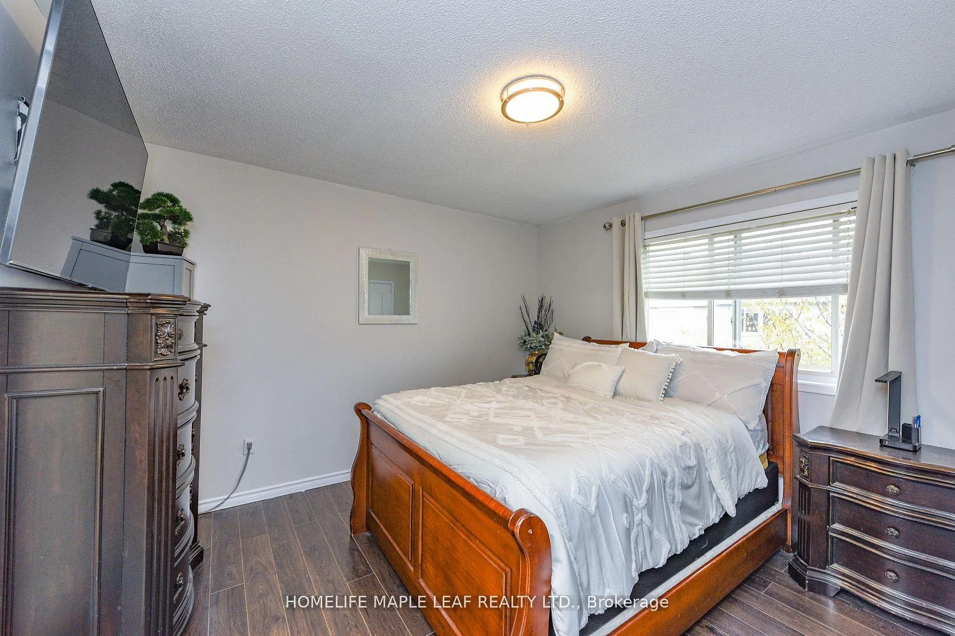 Photo 29 of 250 Brisdale Drive, Brampton, Fletcher's Meadow — HOMEH