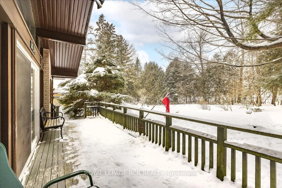 Photo 3 of 243 Ashworth Road, Uxbridge, Rural Uxbridge — HOMEH