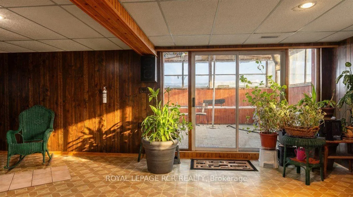 Photo 20 of 243 Ashworth Road, Uxbridge, Rural Uxbridge — HOMEH