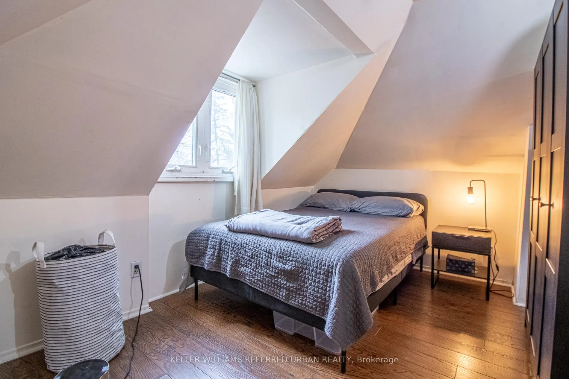 Photo 19 of 36 Haddon Avenue N, Hamilton, Westdale — HOMEH