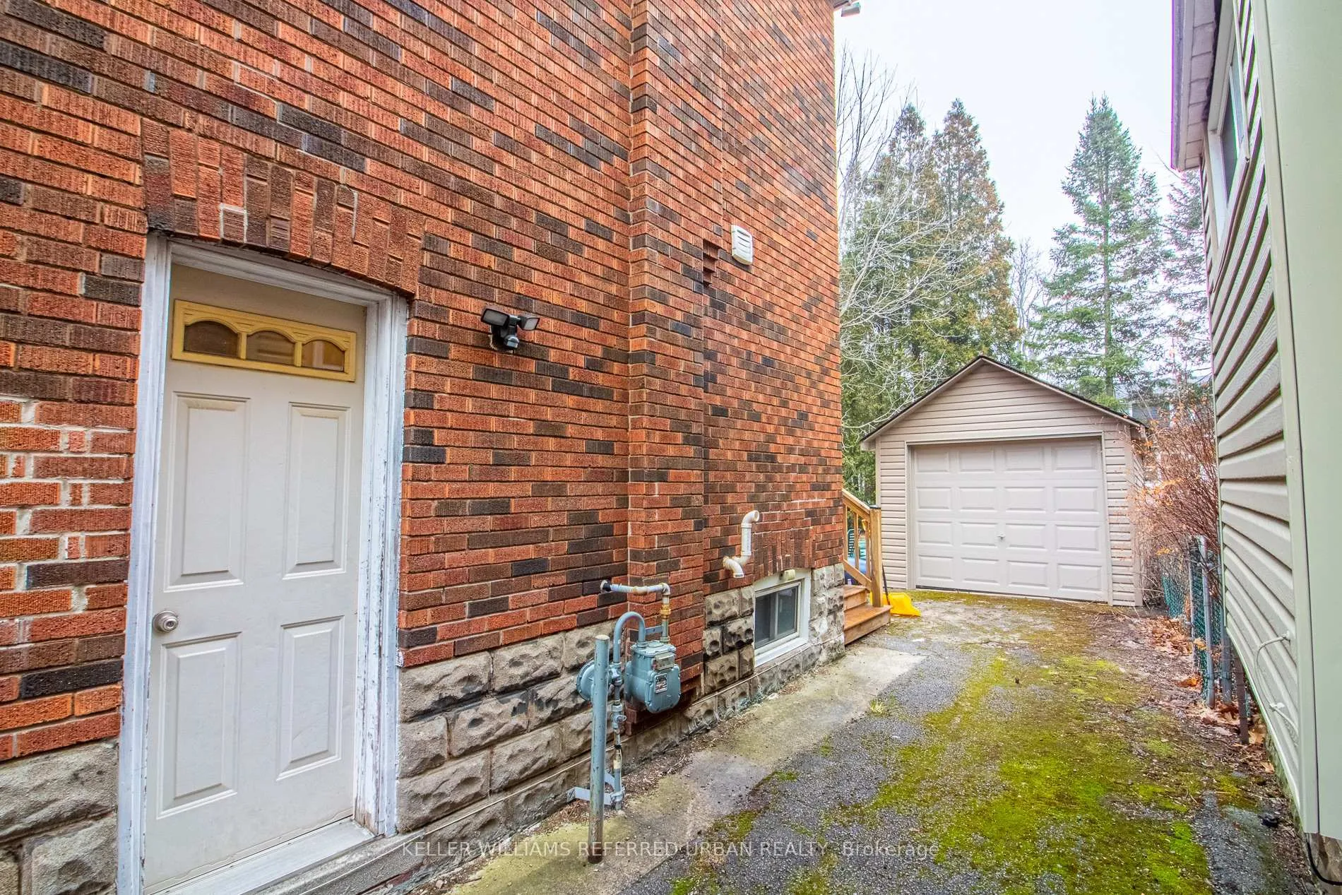 Photo 32 of 36 Haddon Avenue N, Hamilton, Westdale — HOMEH