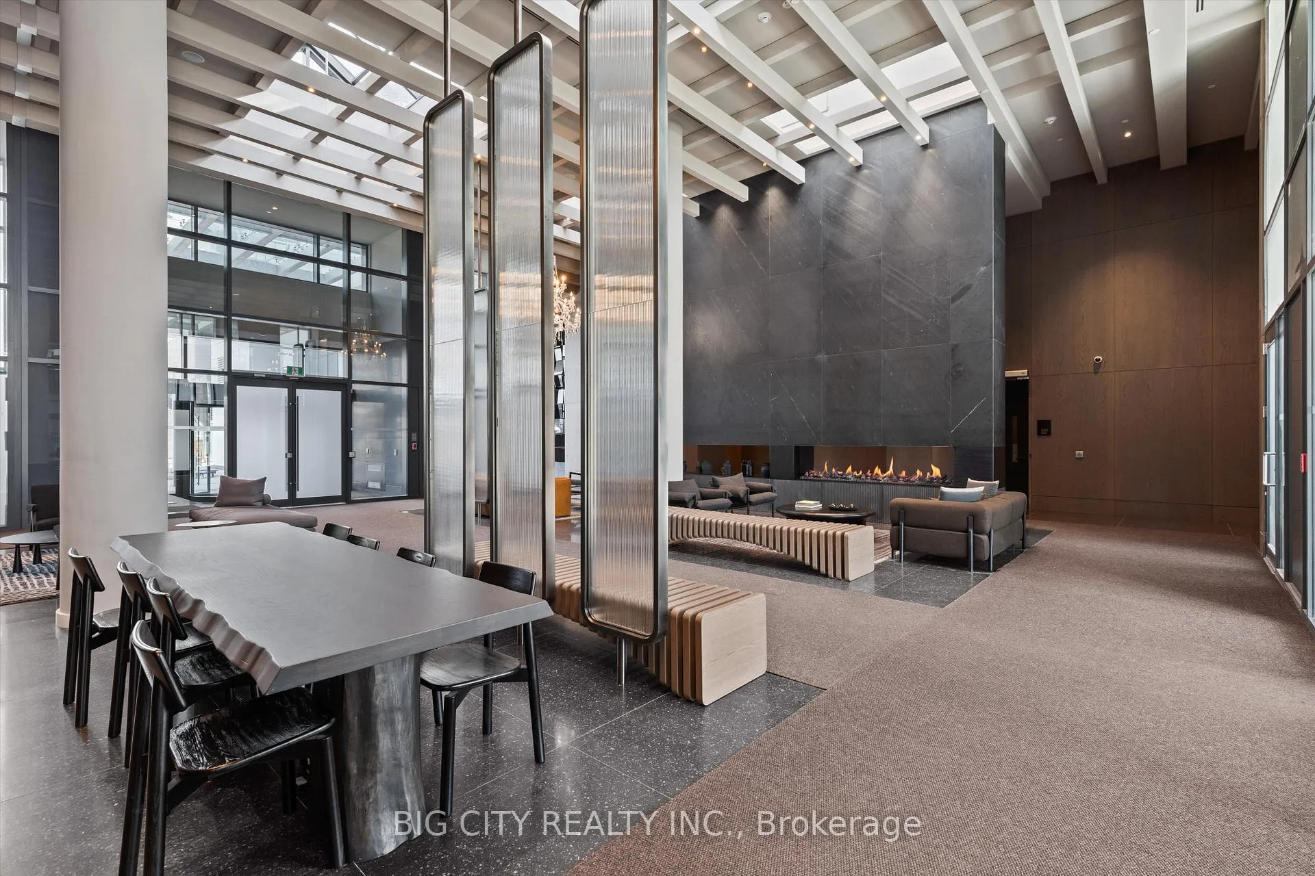 Photo 13 of Unit 3702, 8 Interchange Way, Vaughan, Vaughan Corporate Centre — HOMEH