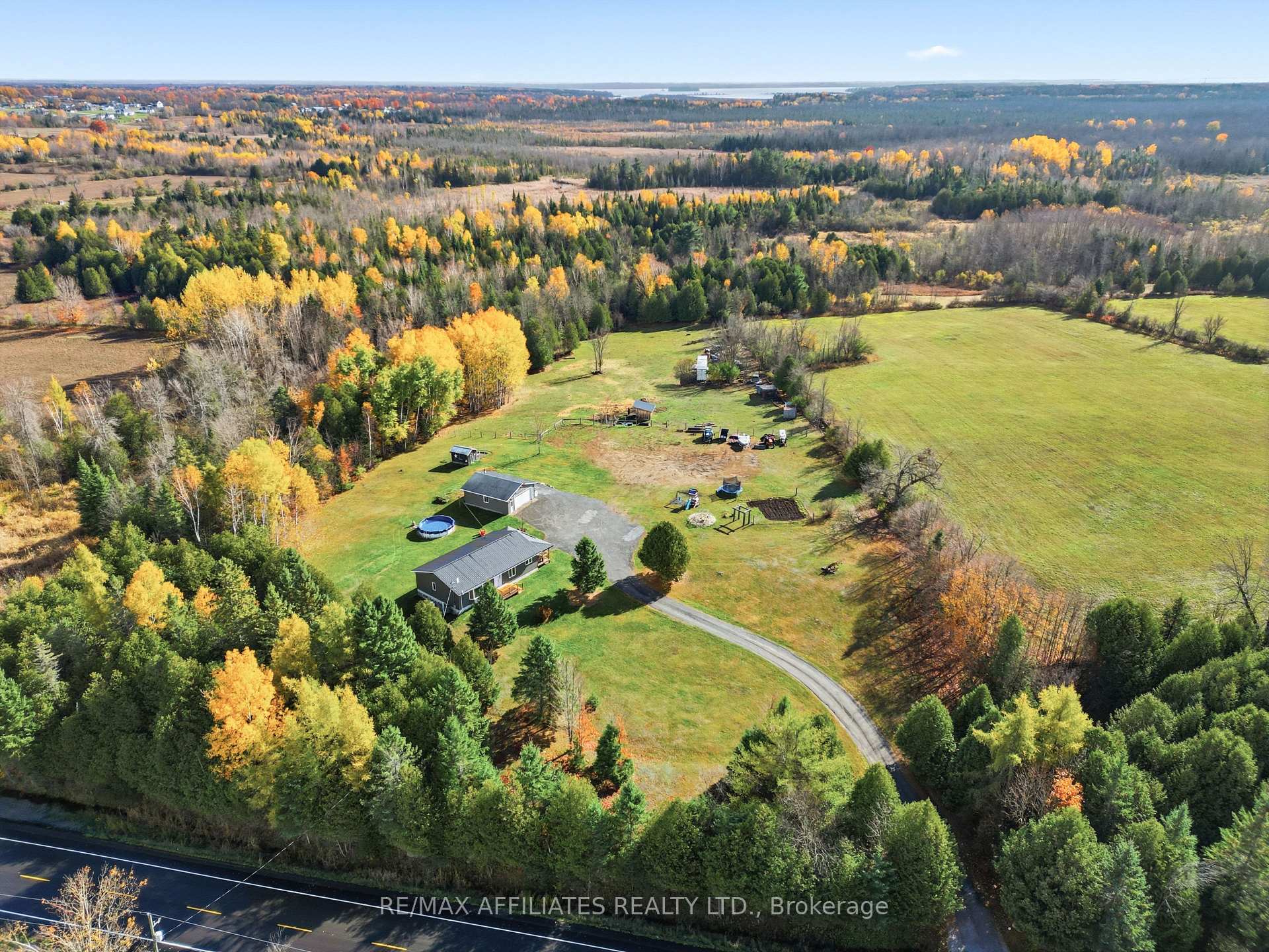 Photo 2 of 843 Ferguson Falls Road, Lanark Highlands, Lanark Highlands (Lanark) Twp — HOMEH