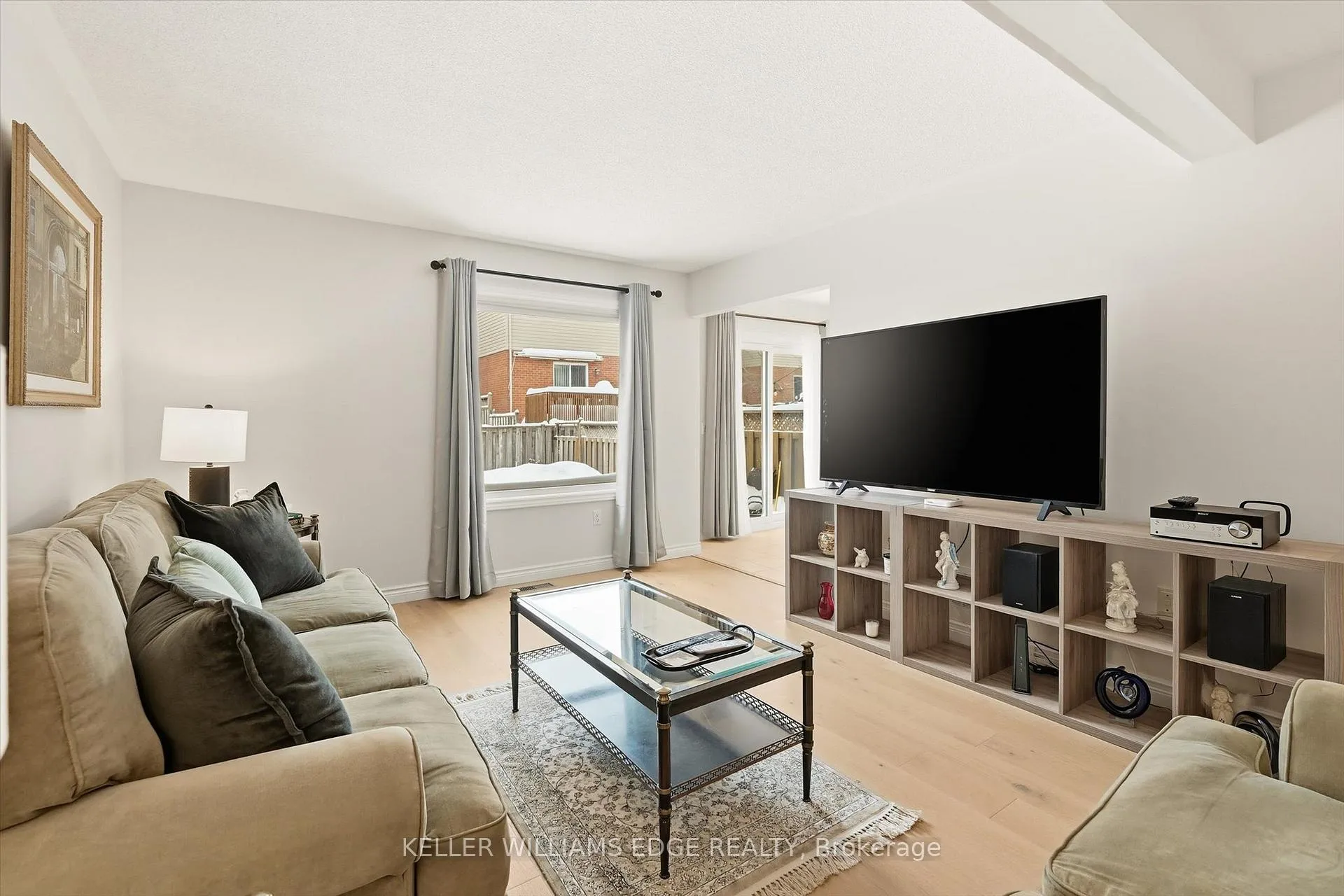 Photo 8 of 38 Grindstone Way, Hamilton, Waterdown — HOMEH