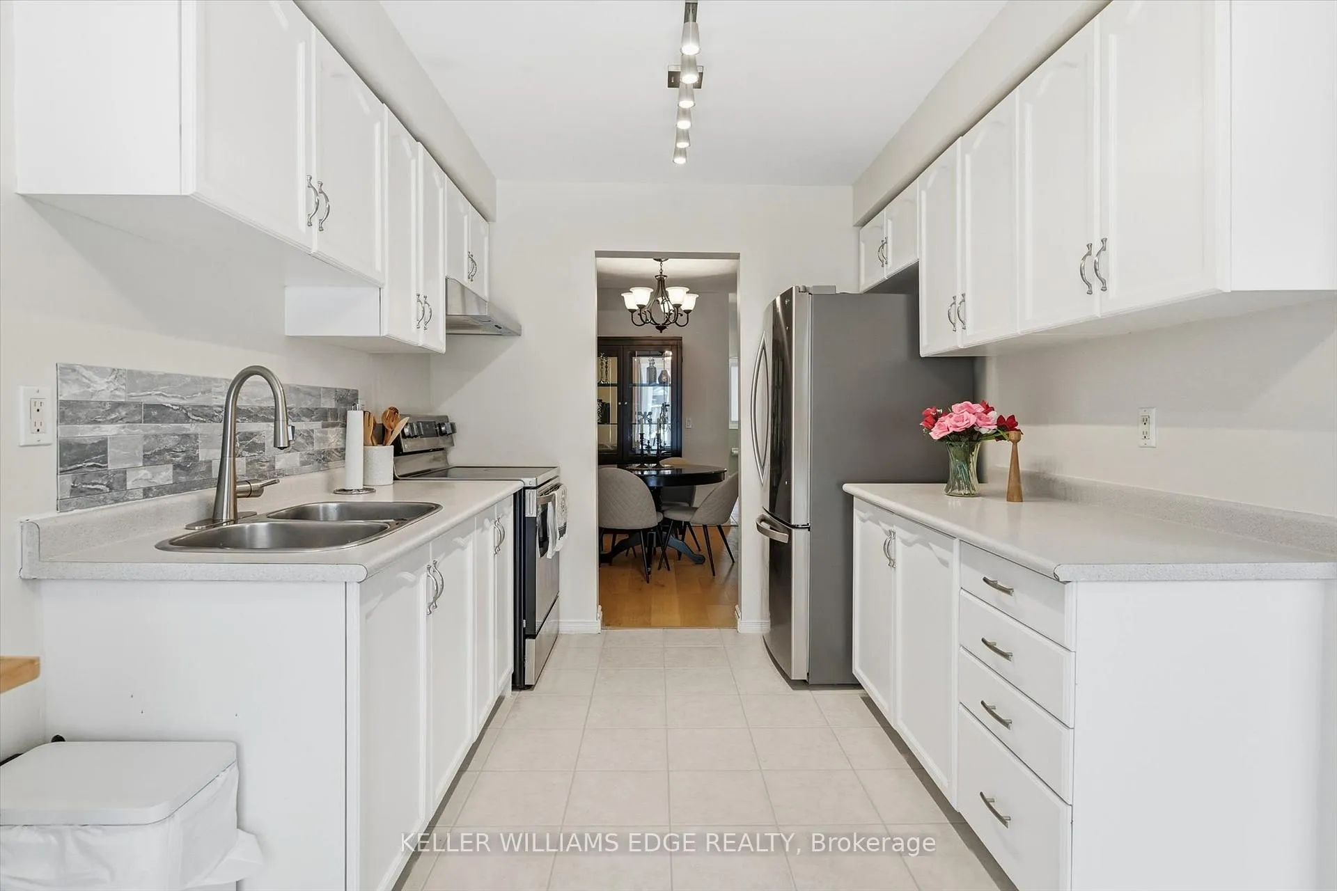 Photo 13 of 38 Grindstone Way, Hamilton, Waterdown — HOMEH