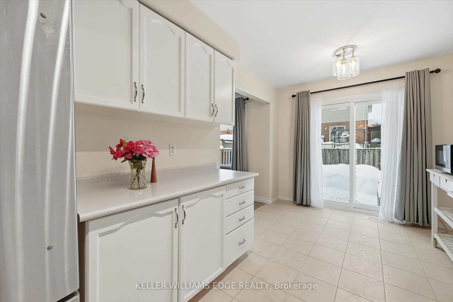 Photo 17 of 38 Grindstone Way, Hamilton, Waterdown — HOMEH