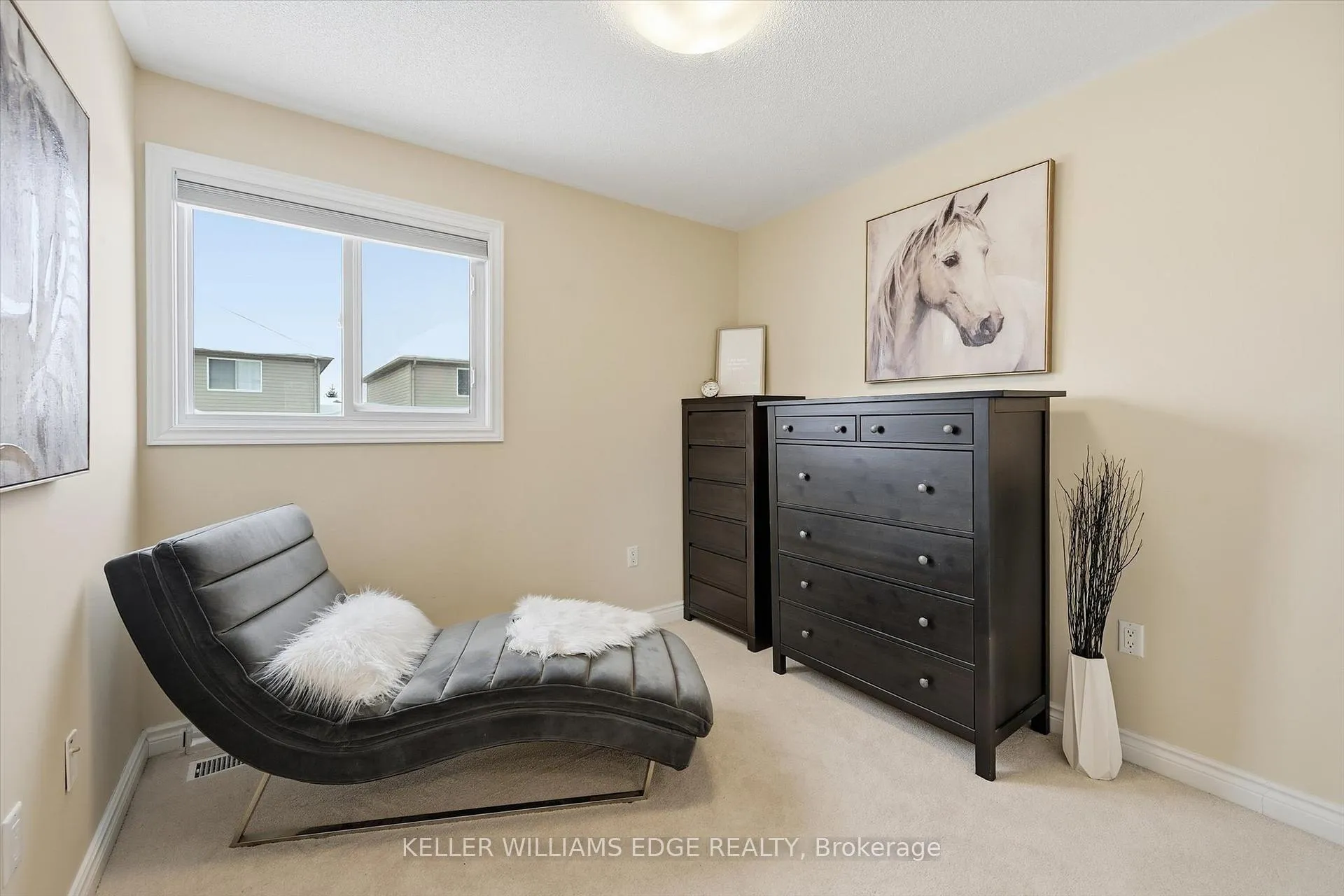 Photo 25 of 38 Grindstone Way, Hamilton, Waterdown — HOMEH