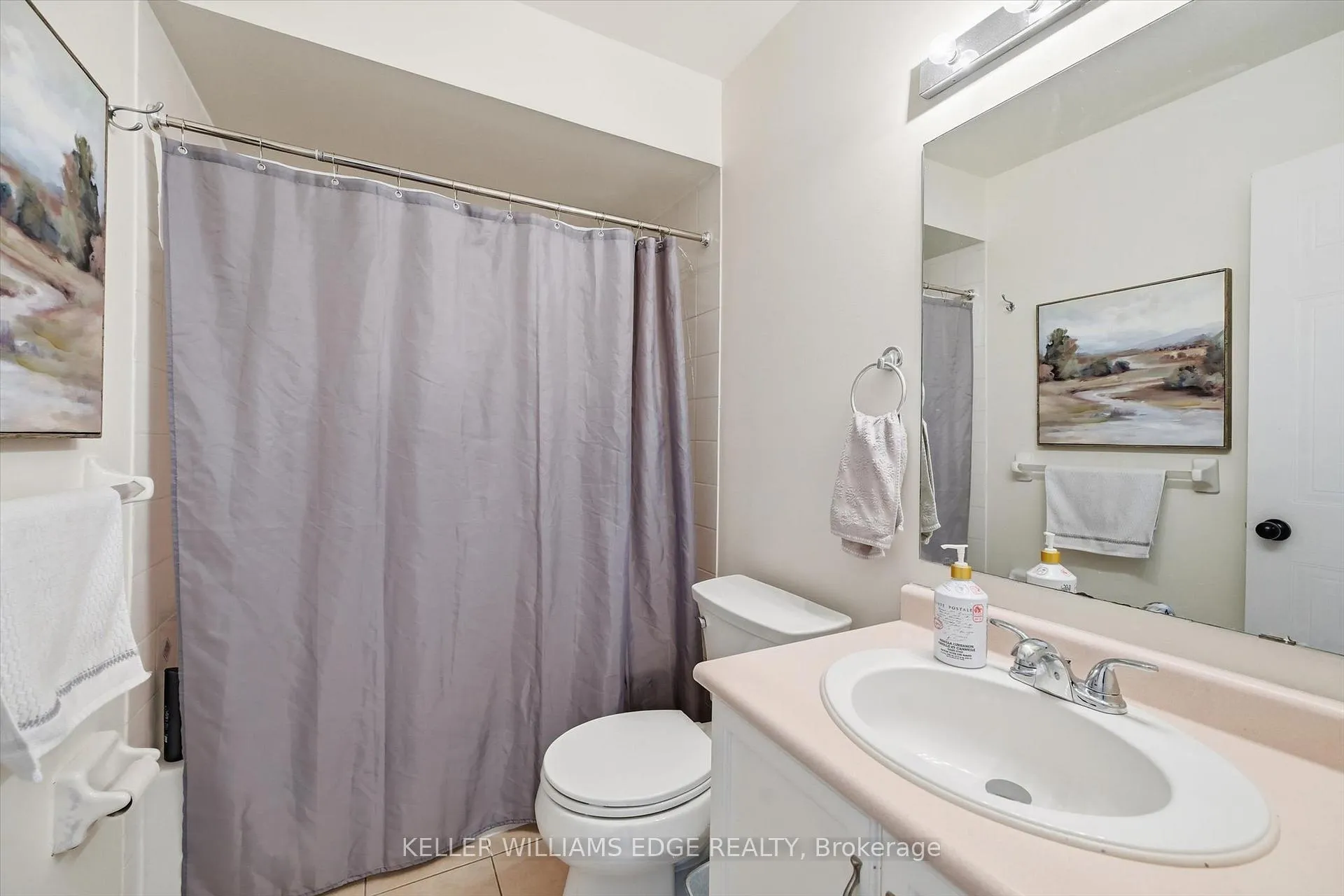 Photo 27 of 38 Grindstone Way, Hamilton, Waterdown — HOMEH