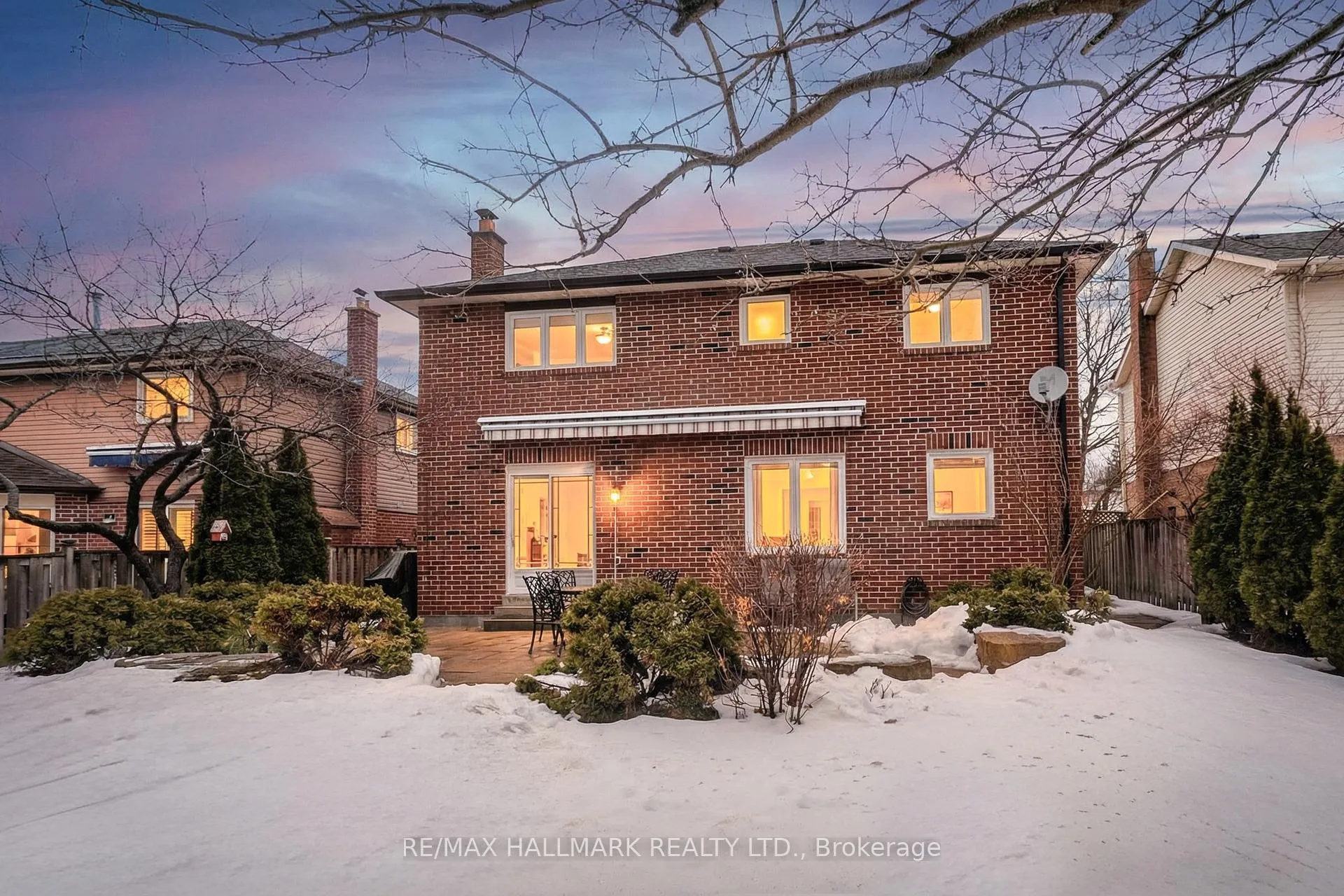 Photo 3 of 45 Larkin Avenue, Markham, Markham Village — HOMEH