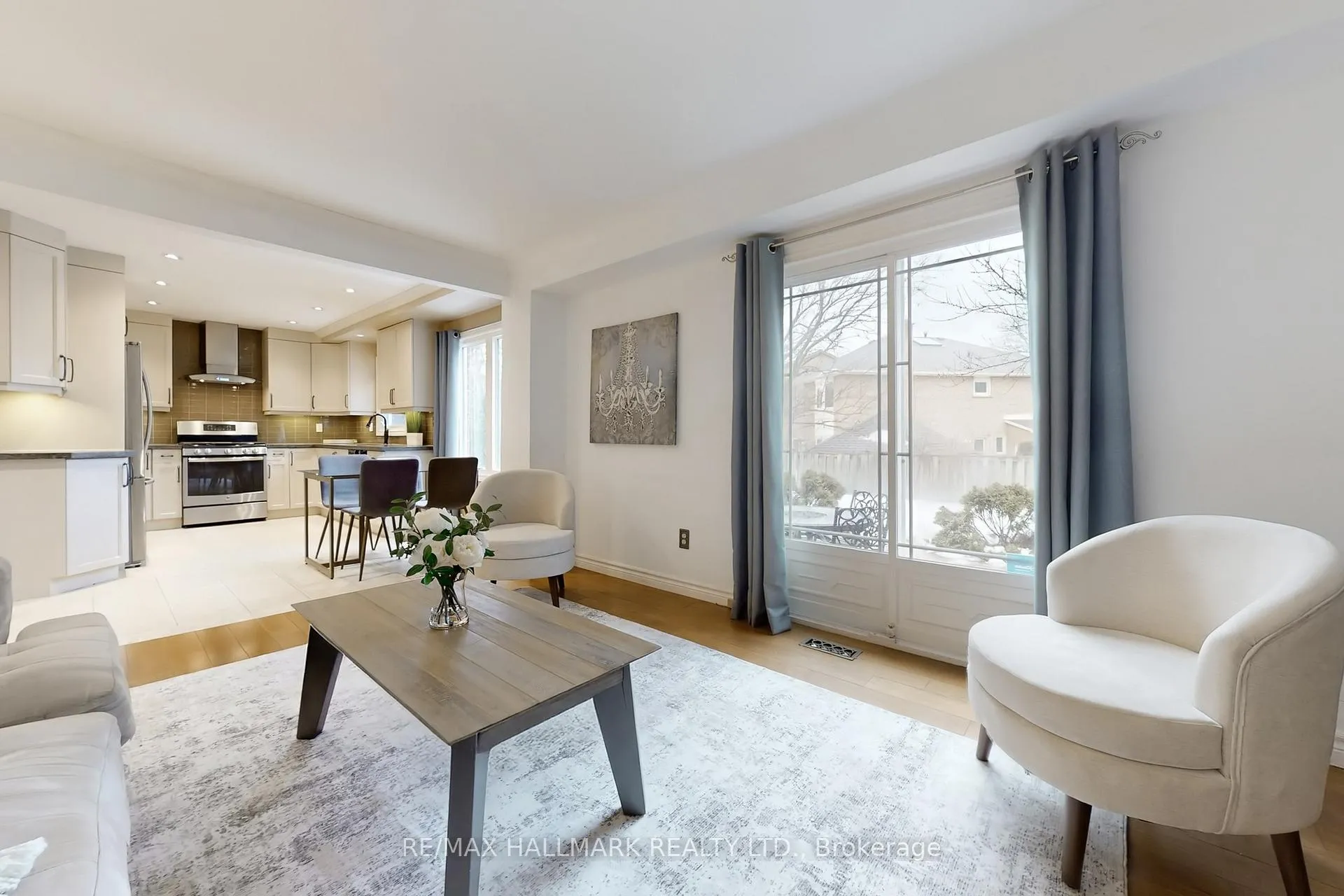 Photo 11 of 45 Larkin Avenue, Markham, Markham Village — HOMEH