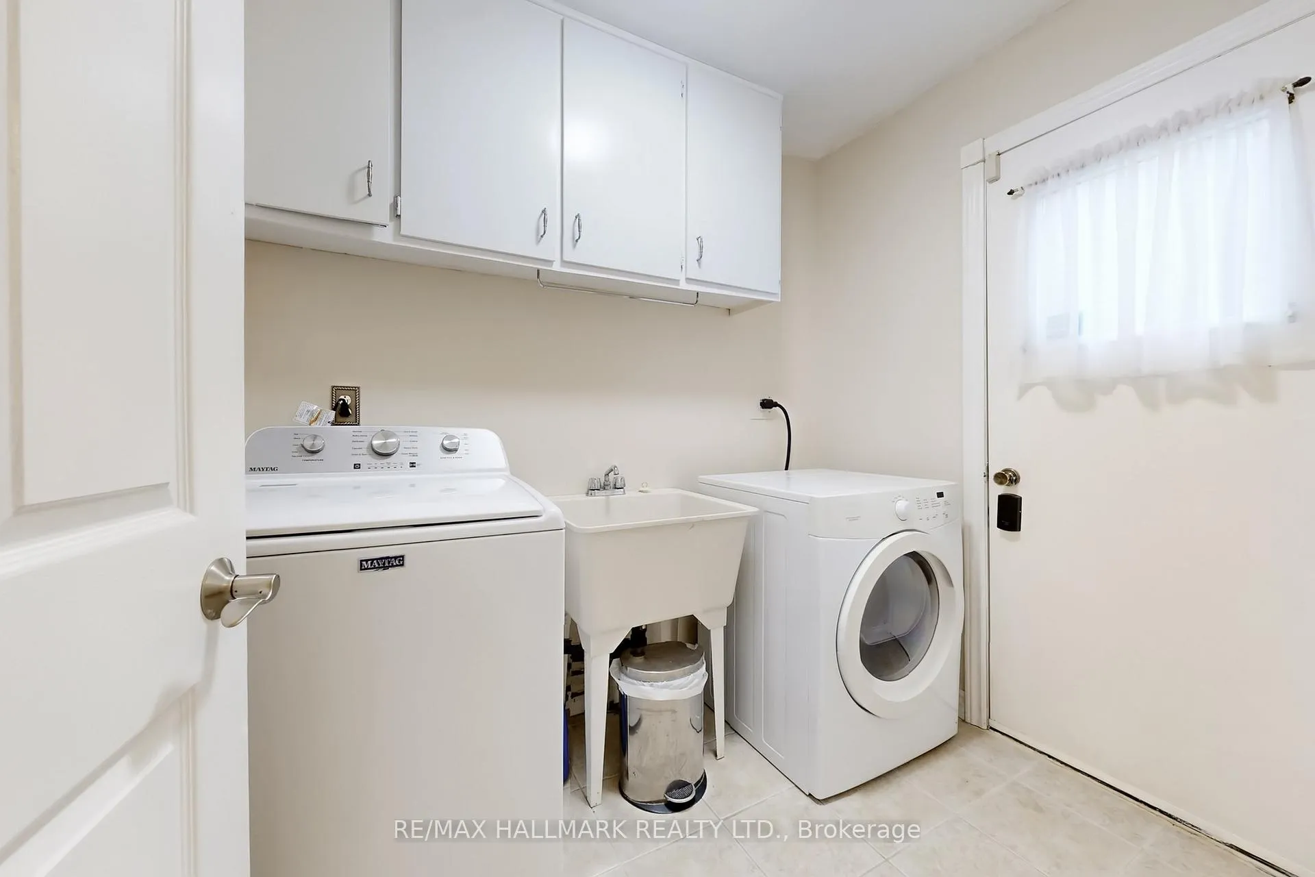 Photo 19 of 45 Larkin Avenue, Markham, Markham Village — HOMEH