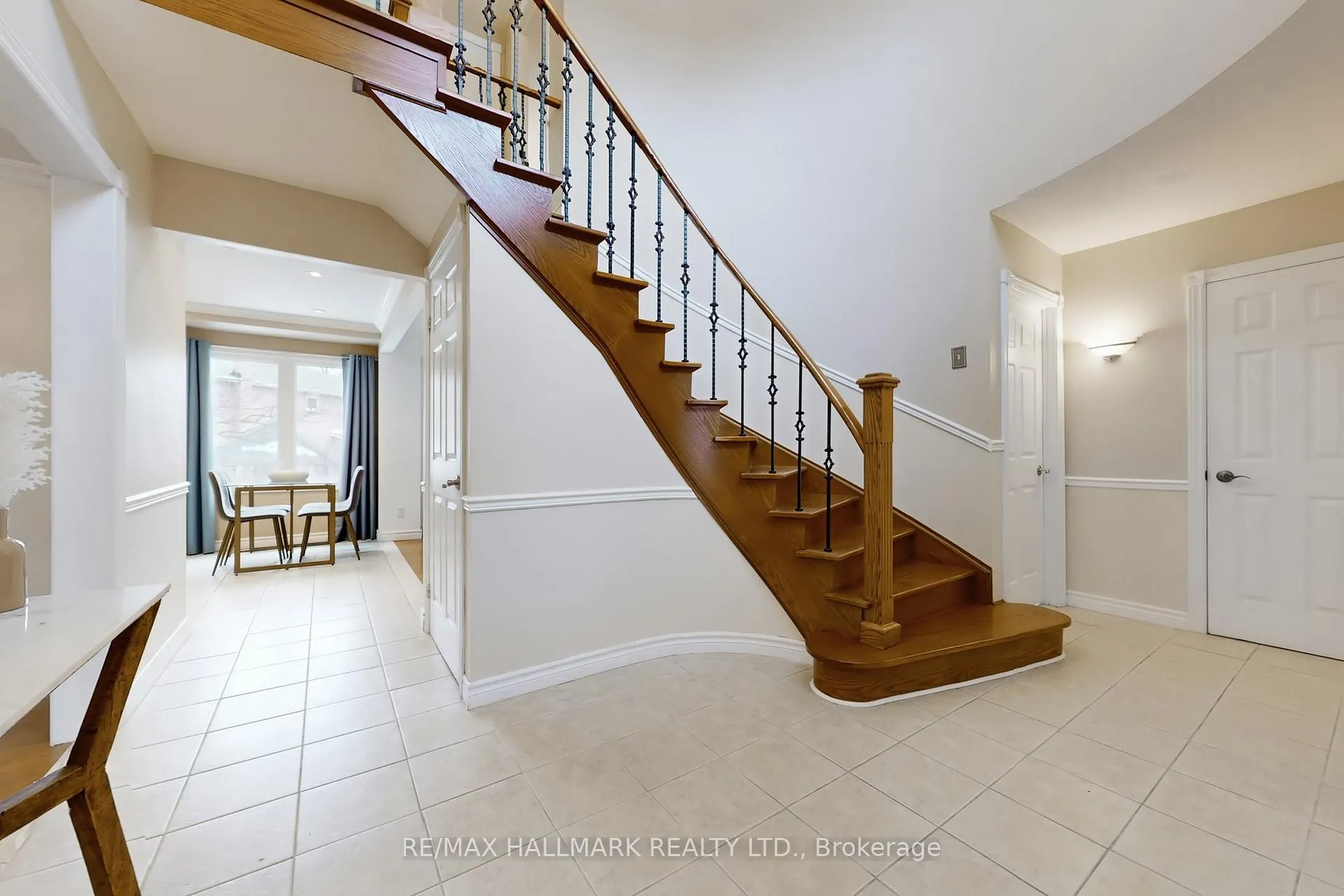 Photo 20 of 45 Larkin Avenue, Markham, Markham Village — HOMEH