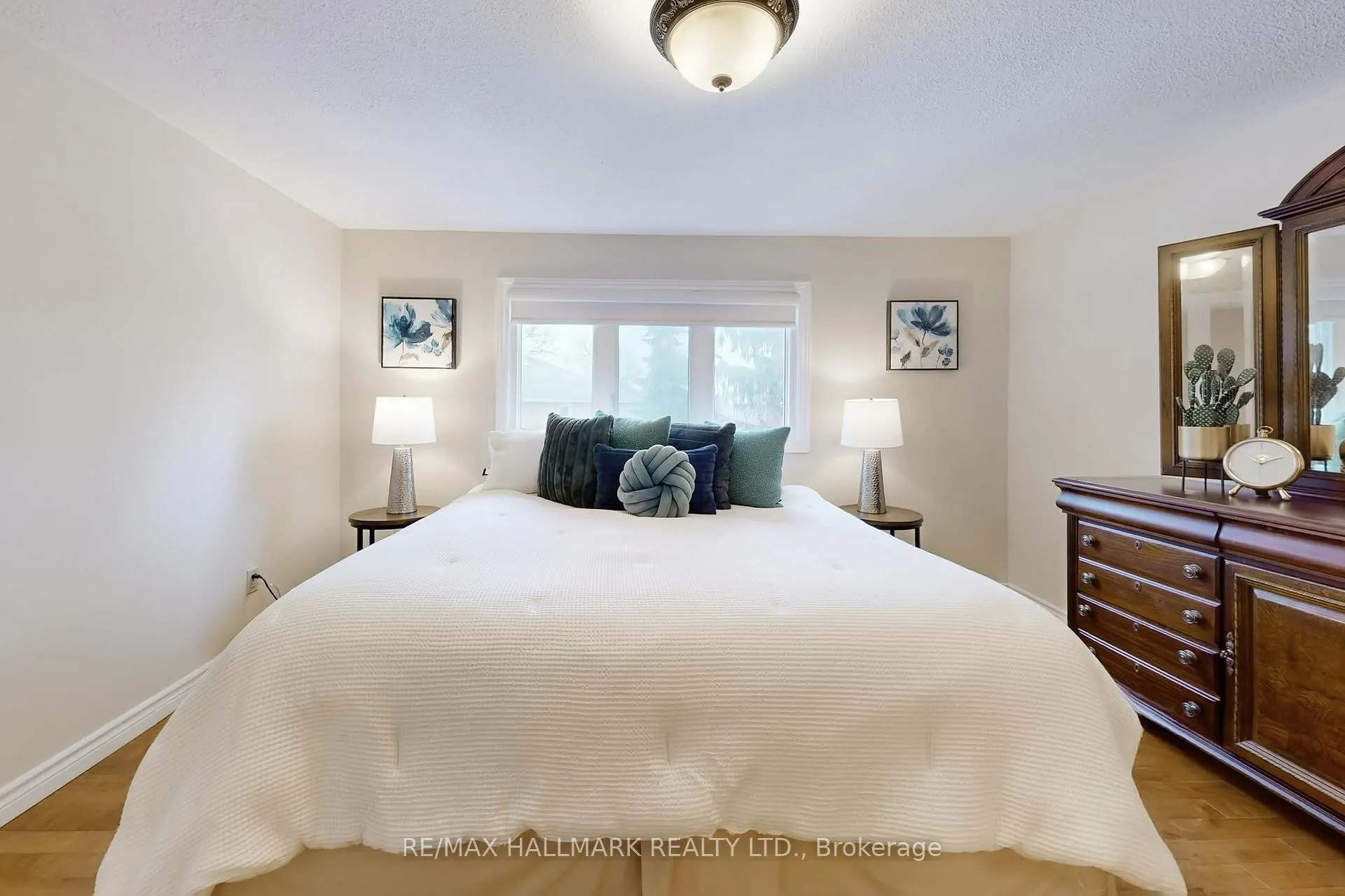 Photo 23 of 45 Larkin Avenue, Markham, Markham Village — HOMEH