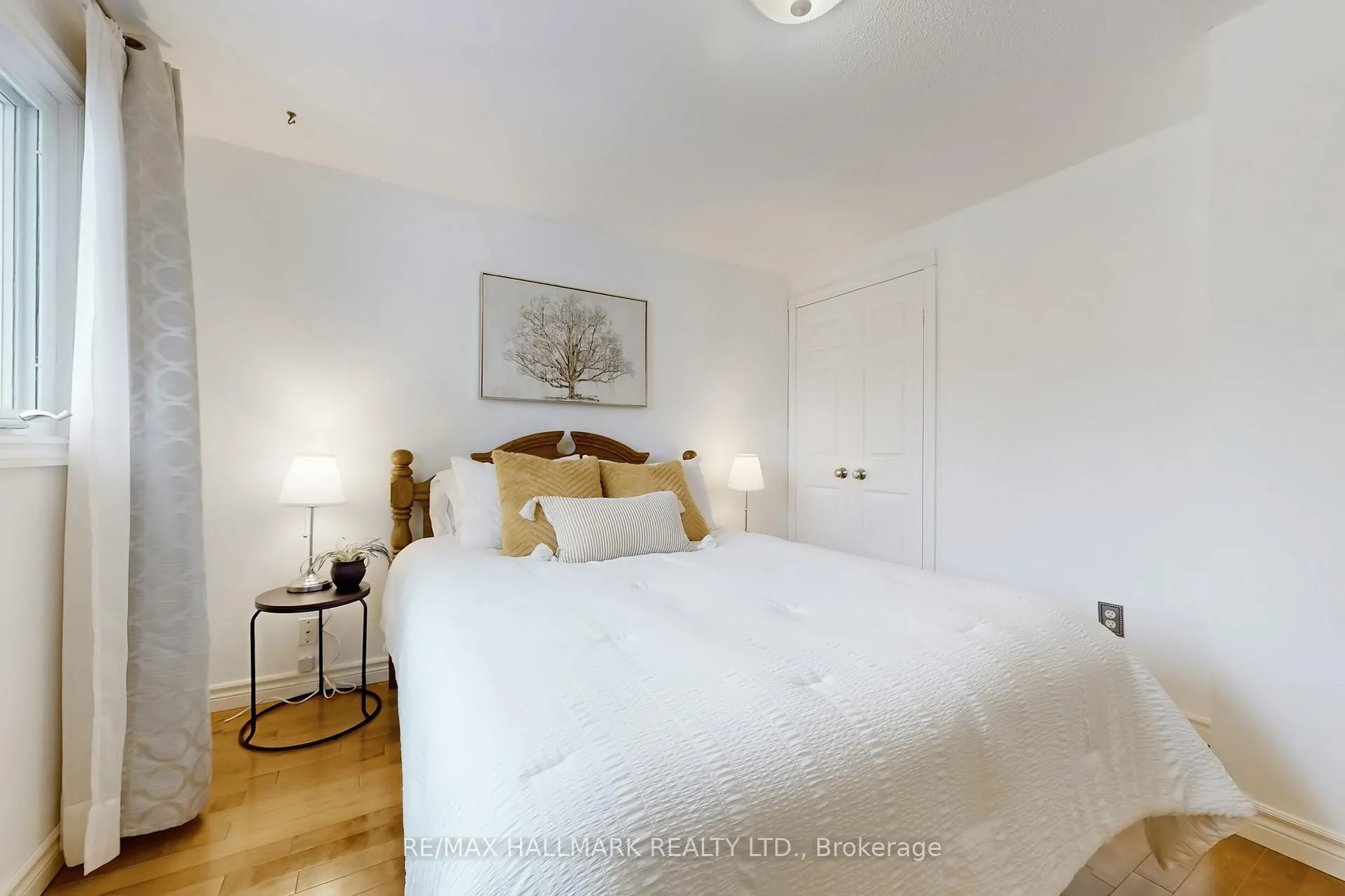 Photo 27 of 45 Larkin Avenue, Markham, Markham Village — HOMEH