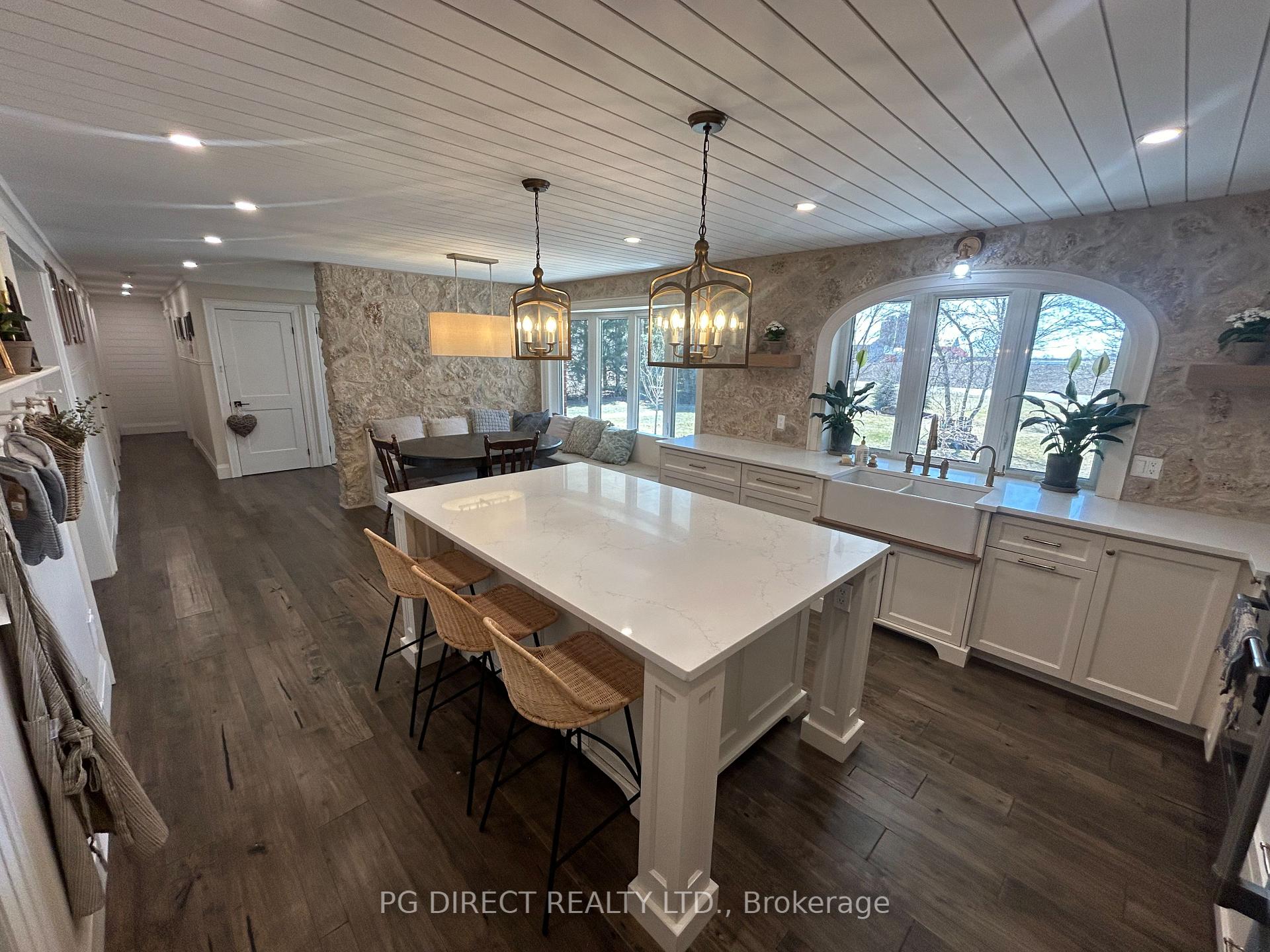 Photo 4 of 7799 Eighth Line, Mapleton, Rural Mapleton — HOMEH