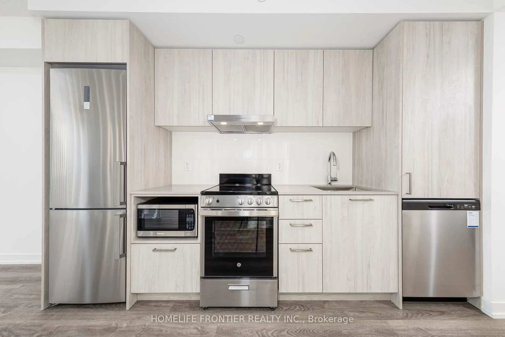 Photo 3 of Unit 3309, 195 Commerce Street, Vaughan, Vaughan Corporate Centre — HOMEH