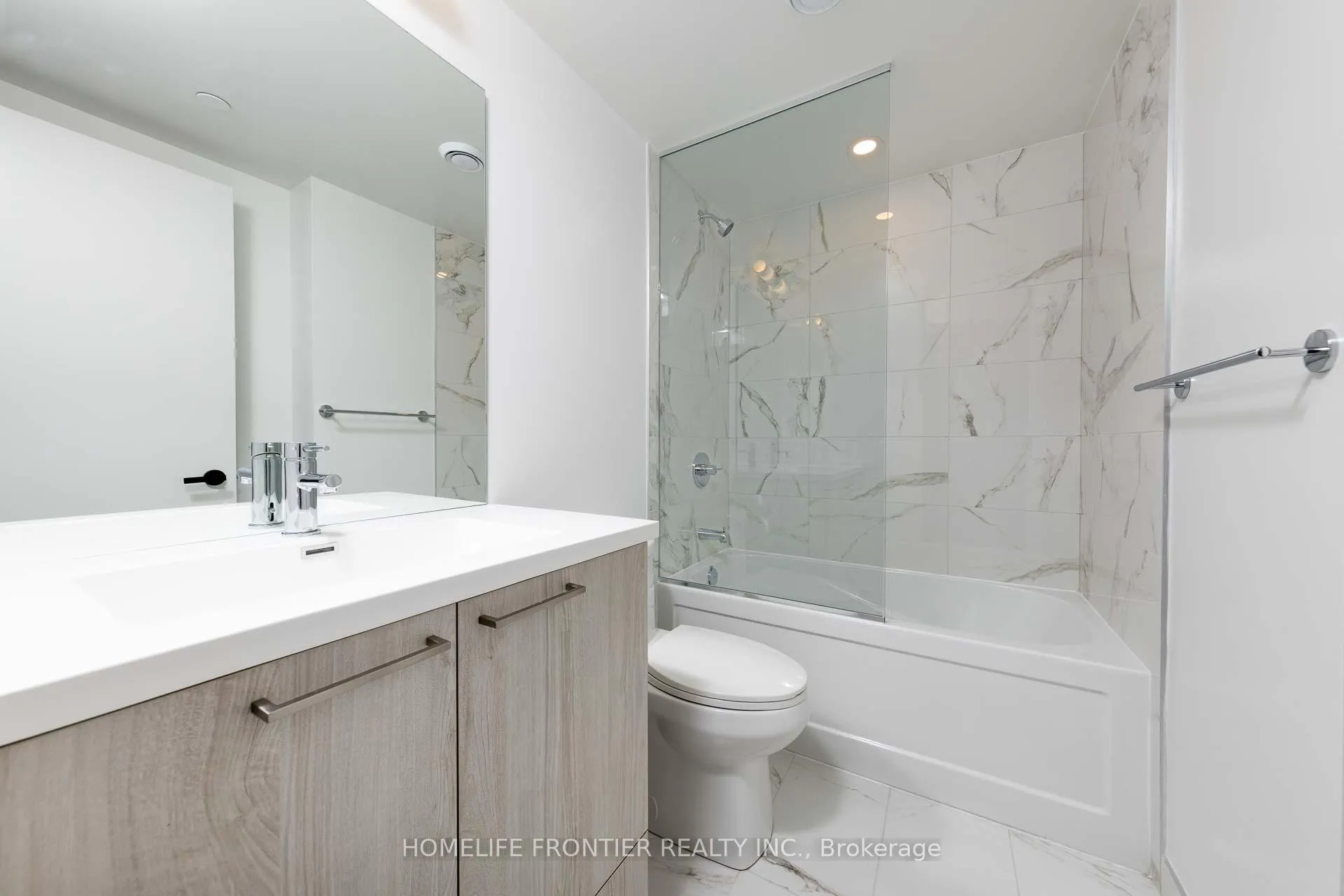 Photo 8 of Unit 3309, 195 Commerce Street, Vaughan, Vaughan Corporate Centre — HOMEH