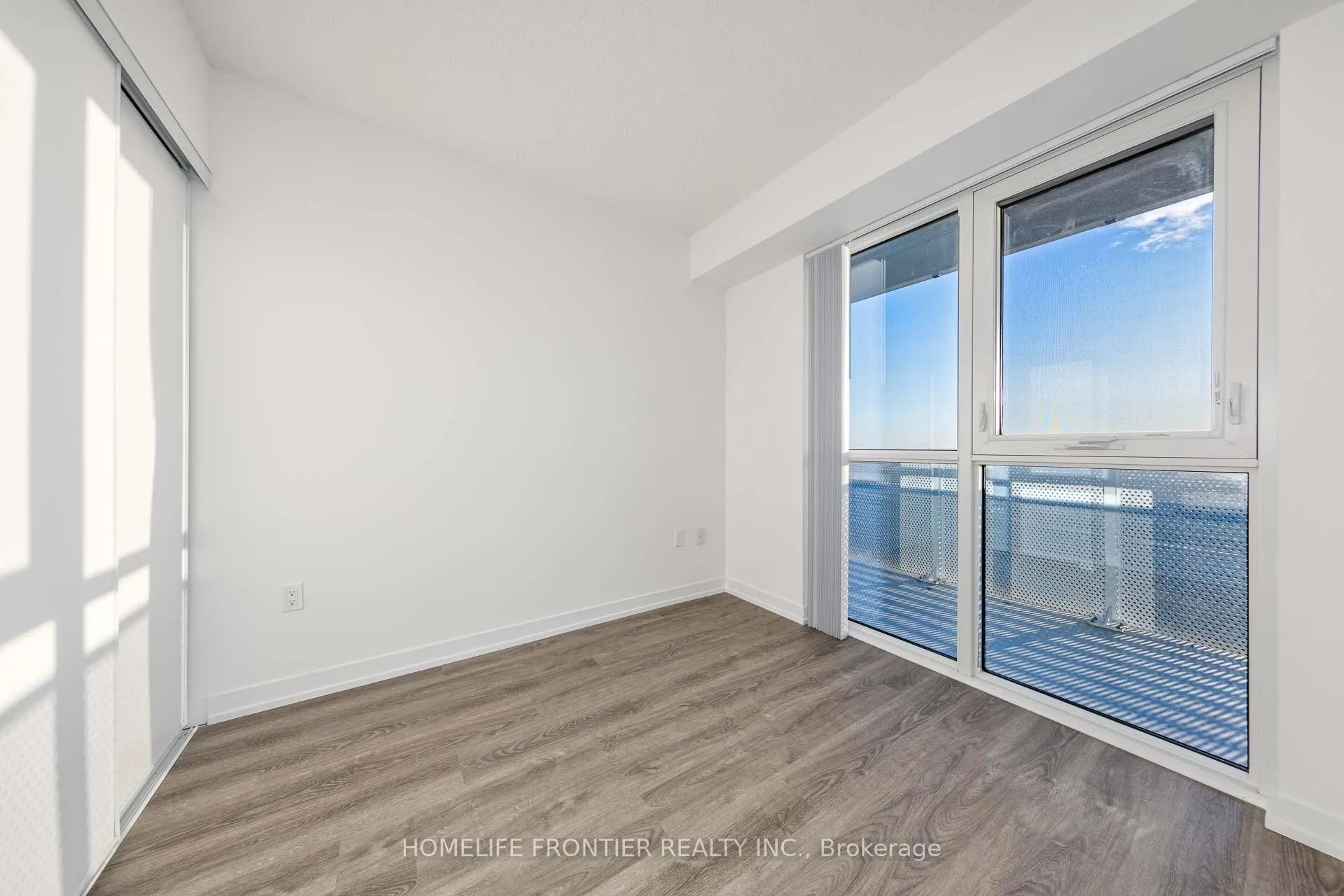 Photo 9 of Unit 3309, 195 Commerce Street, Vaughan, Vaughan Corporate Centre — HOMEH