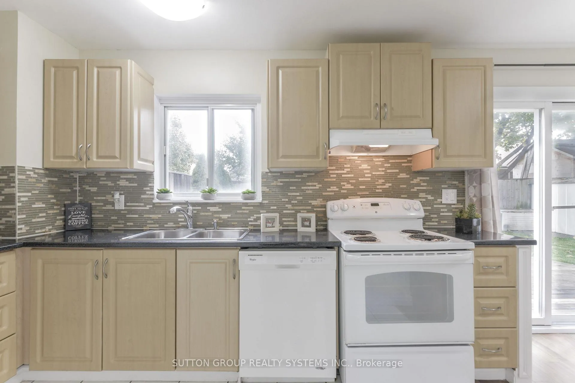 Photo 7 of Unit Upper, 19 Welbeck Drive, Brampton, Northwood Park — HOMEH