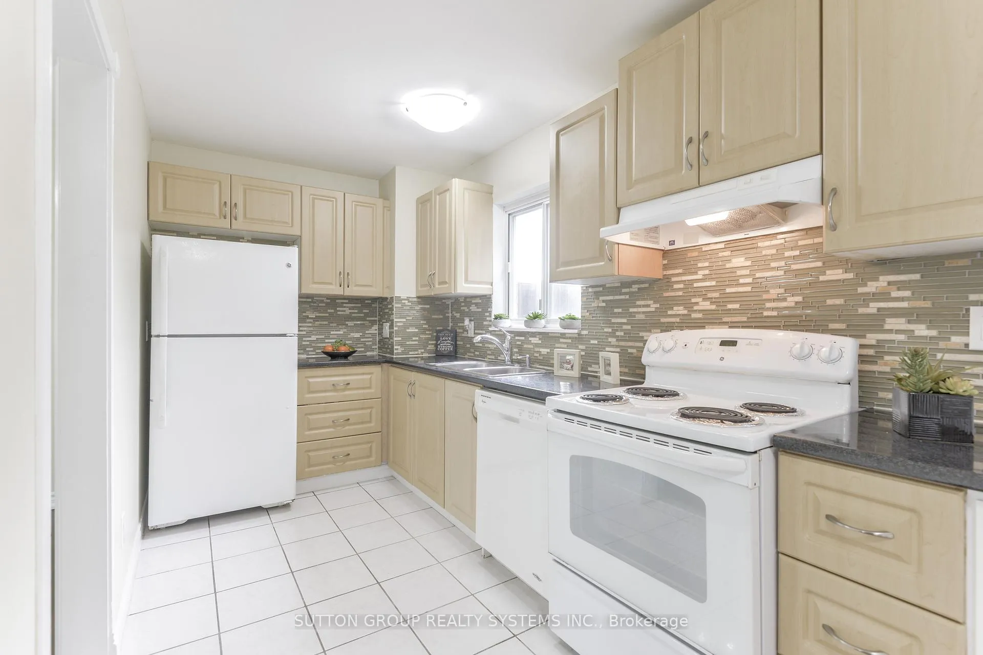Photo 8 of Unit Upper, 19 Welbeck Drive, Brampton, Northwood Park — HOMEH